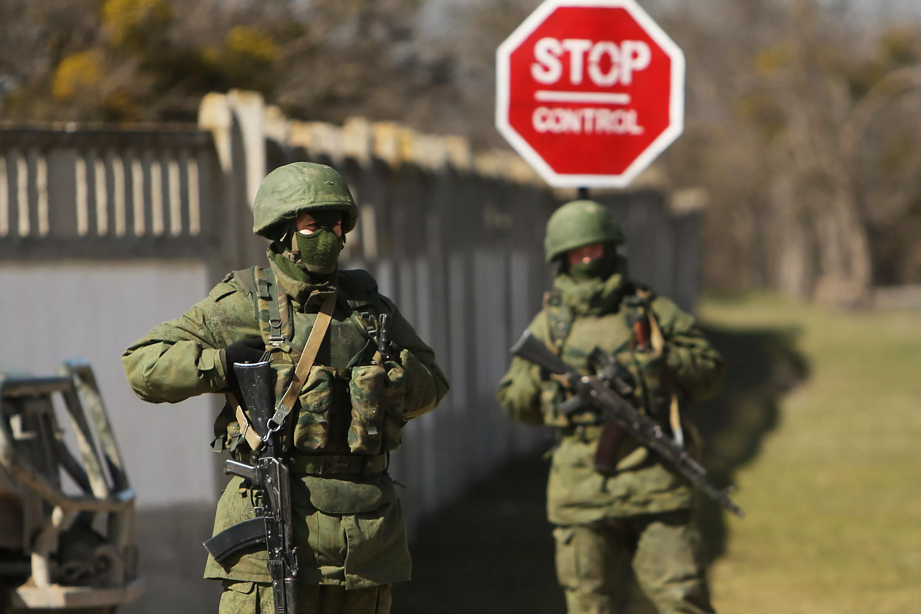 Putin's State TV Host Appears To Admit Crimea Is Not Part of Russia - Vimarsana News