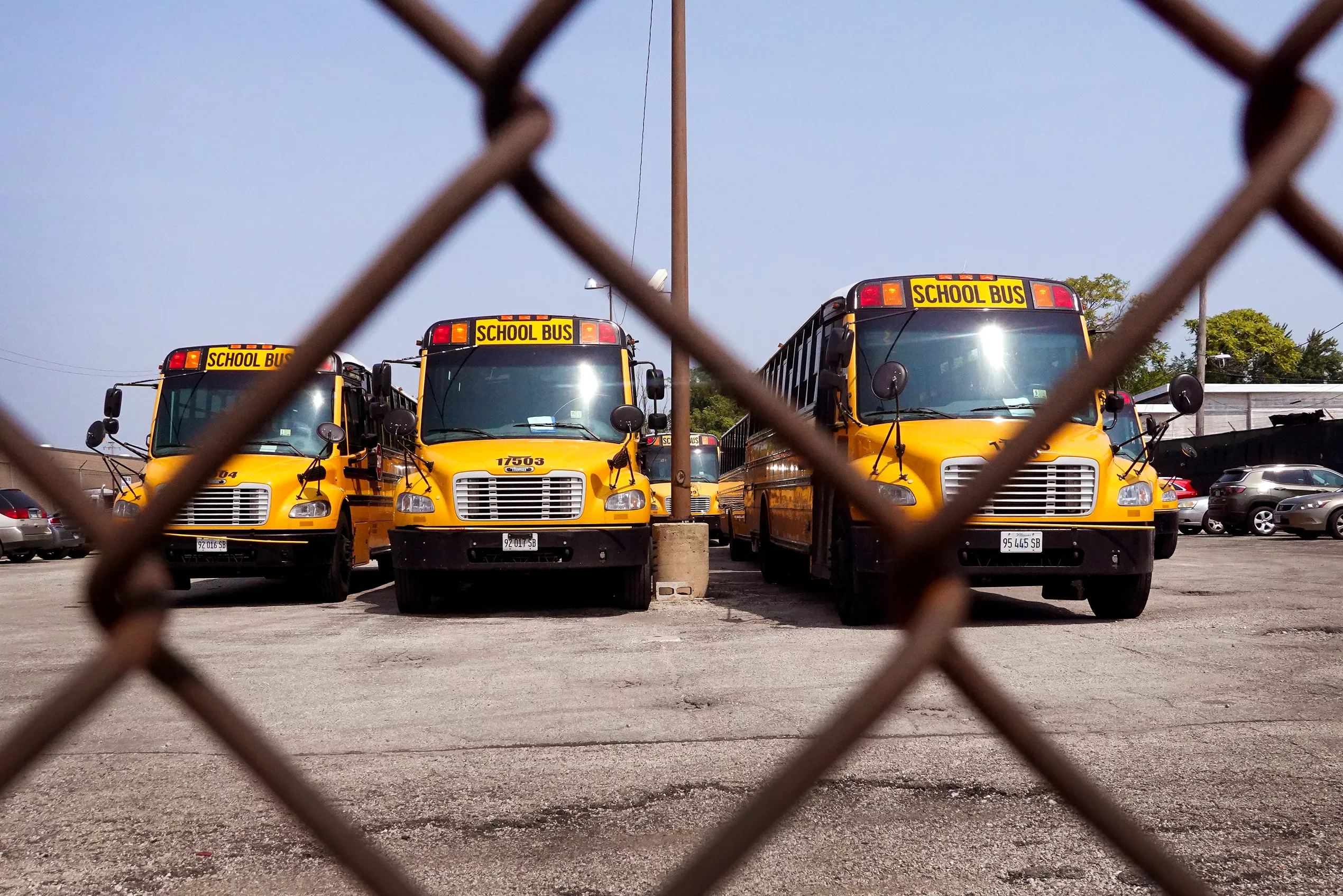 Parents Offered $3,000 to Drive Kids to School Amid Bus Driver Shortage - Vimarsana News