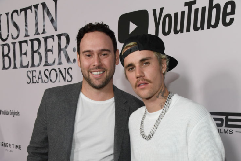 Scooter Braun e Justin Bieber nel 2020