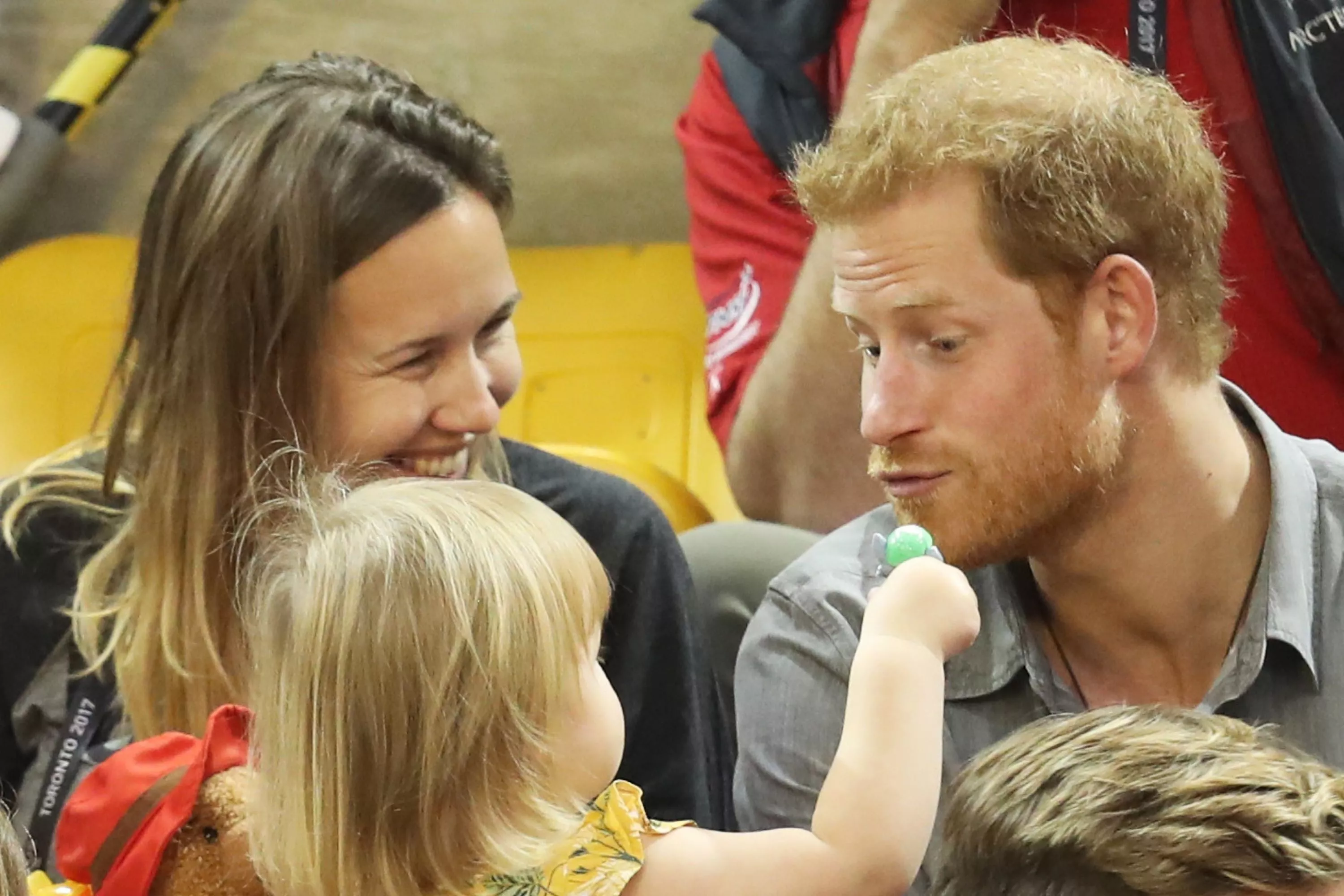 Prince Harry's Adorable Reaction to Toddler Praised: 'That's a King' - Vimarsana News