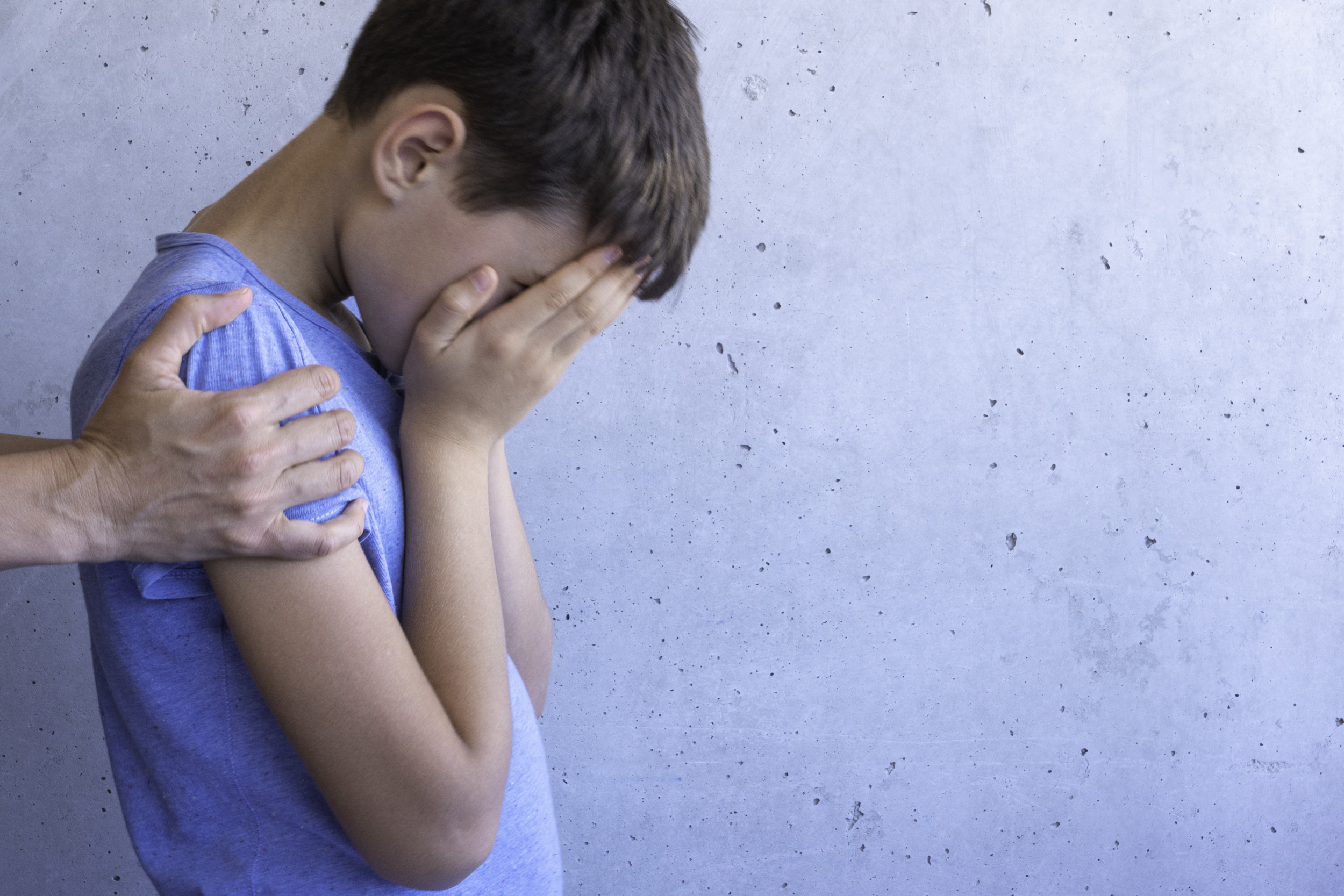 Mom Demanding Apology From Grieving In-Law for Yelling at Kids Splits Views