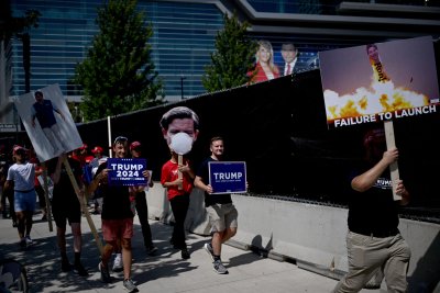 Trump supporters at GOP debate Trump supporters at GOP debate