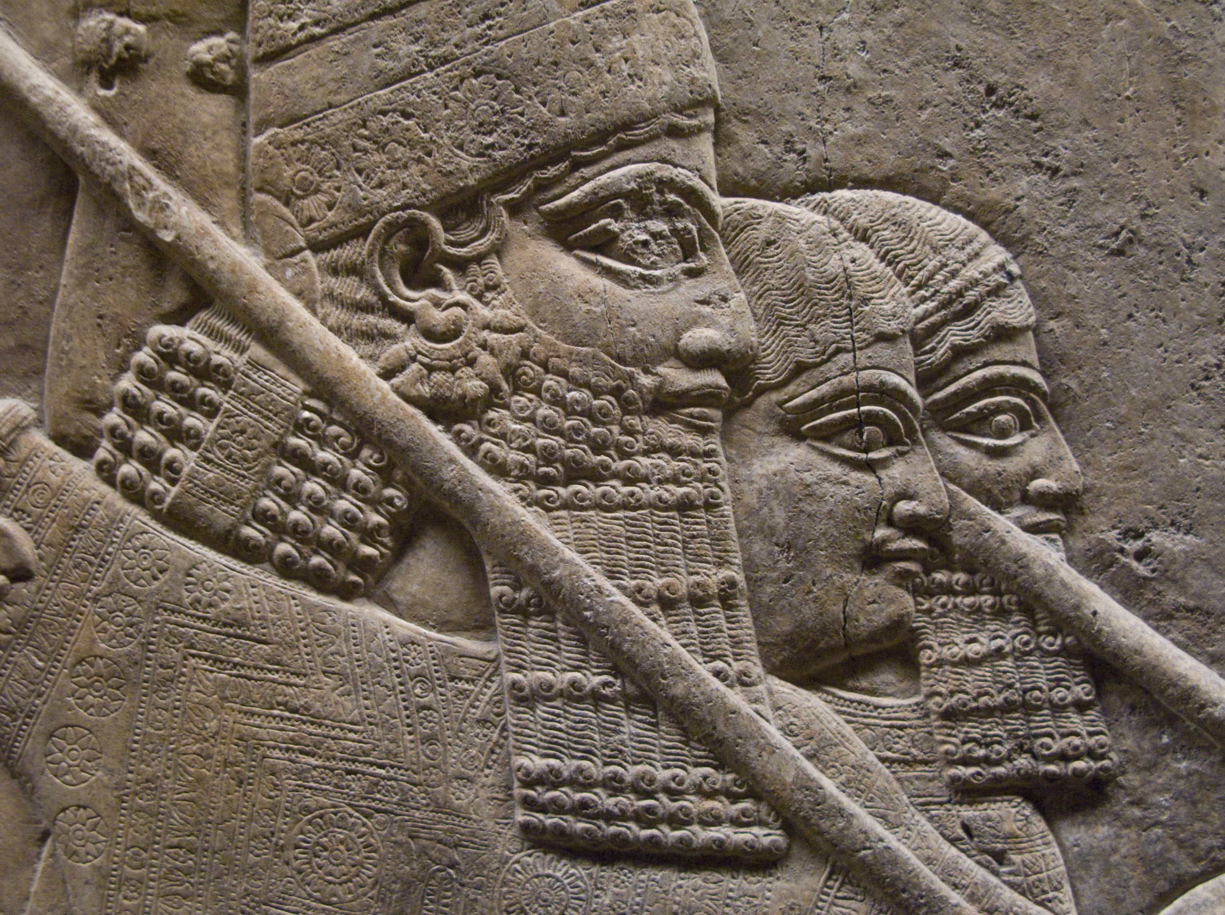 Библиотека царя ашшурбанапала 5 класс впр. Ашурбанипал Ассирия. Царь Ассирии Ашшурбанипала. Царь Ашурбанипал скульптура. Древняя Ассирия.