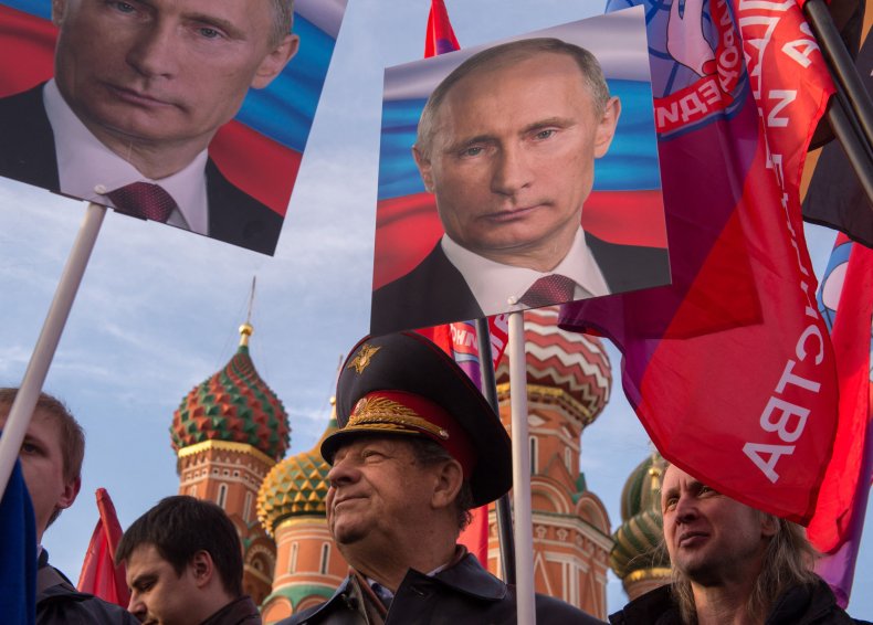 Người Nga cổ vũ Putin nhân lễ sáp nhập Crimea
