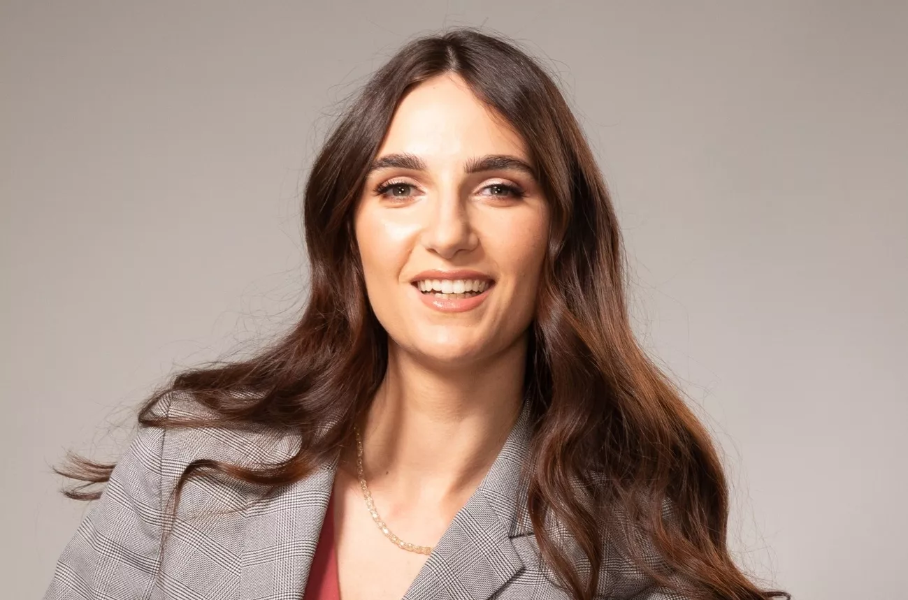 TikTok Star's Using the Economy to Flip A Republican Seat - Vimarsana News