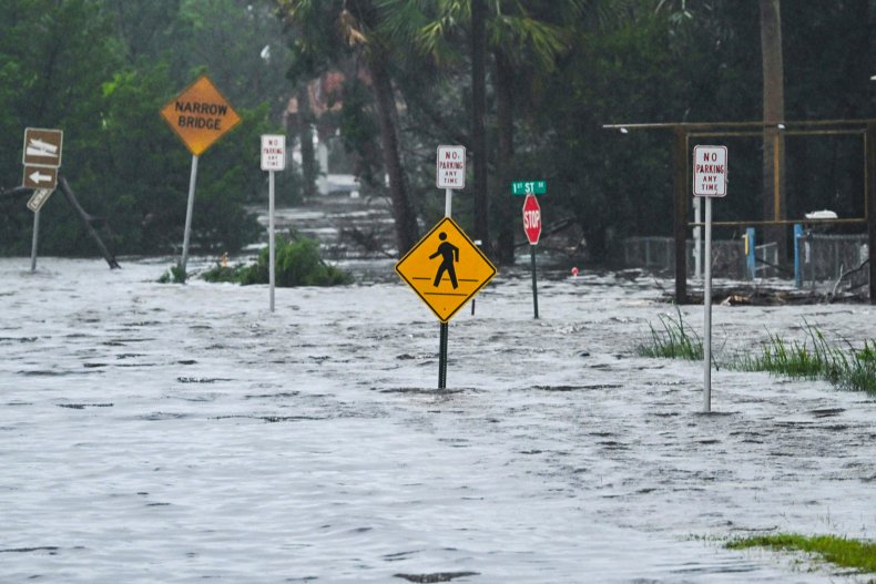 Ship hits bridge after Hurricane Idalia 02
