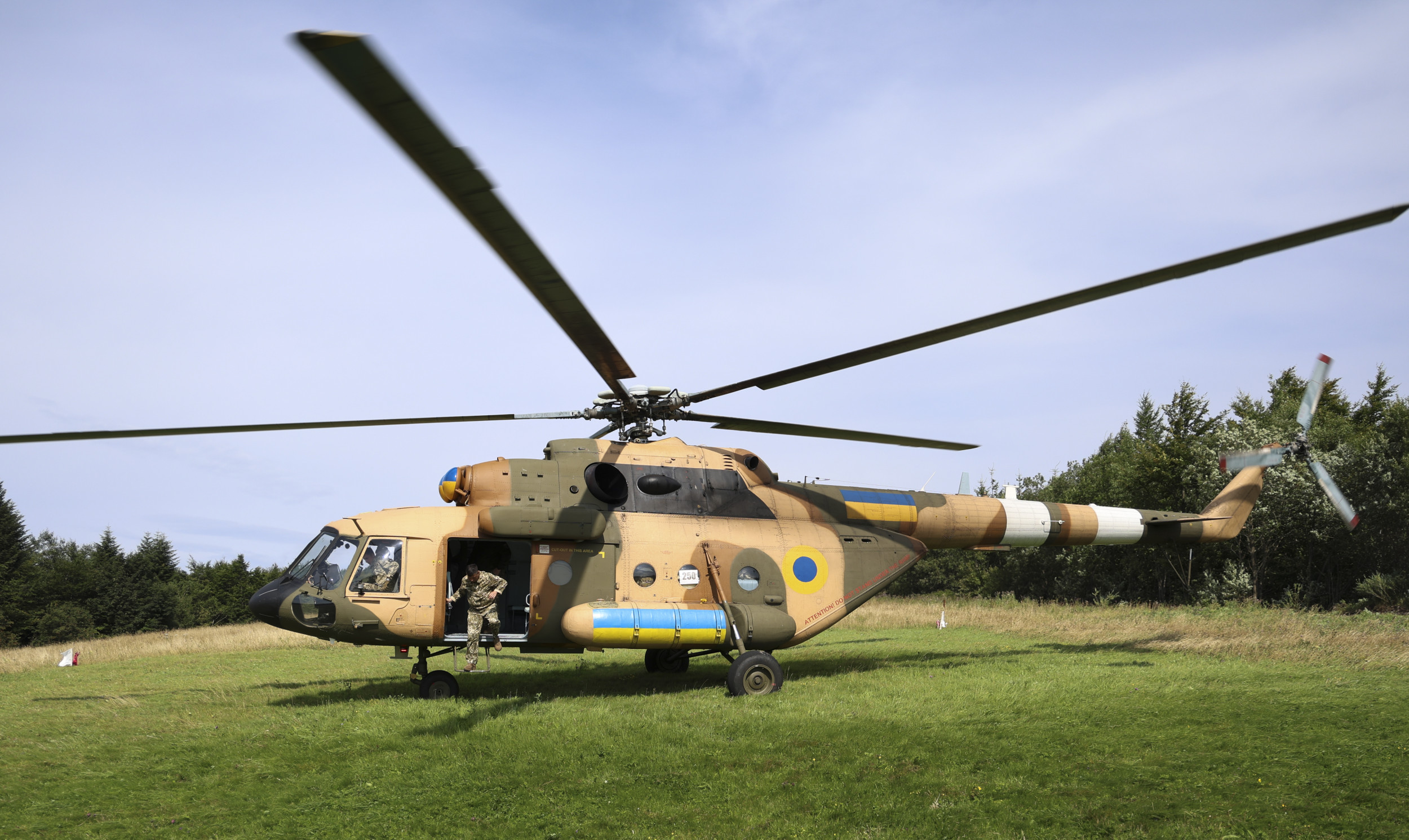 Ukraine Loses Nine Pilots in One Week as Two Helicopters Crash in Donbas