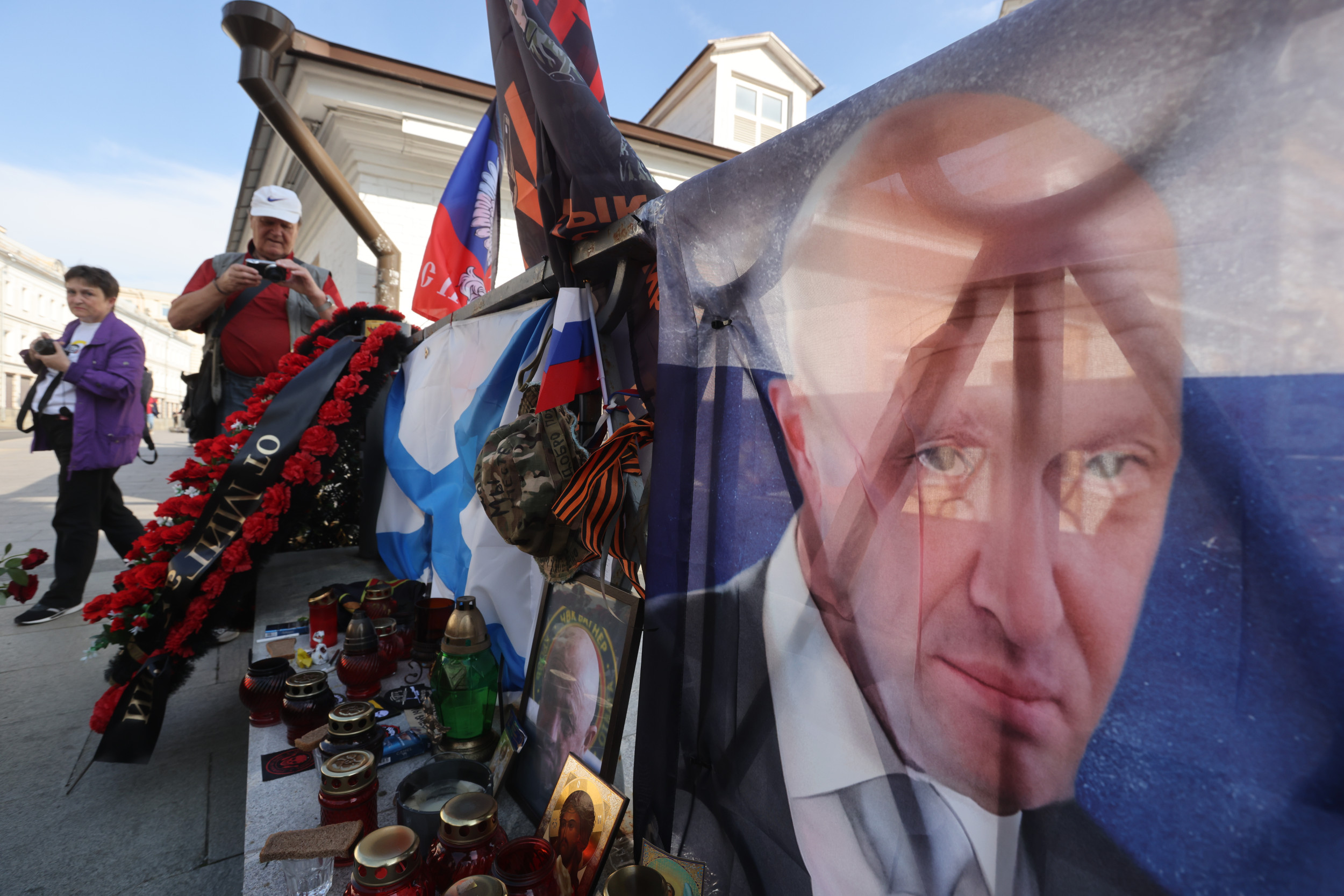 Fact Check: Does Passport Photo Prove Prigozhin Body Double Died in Crash?