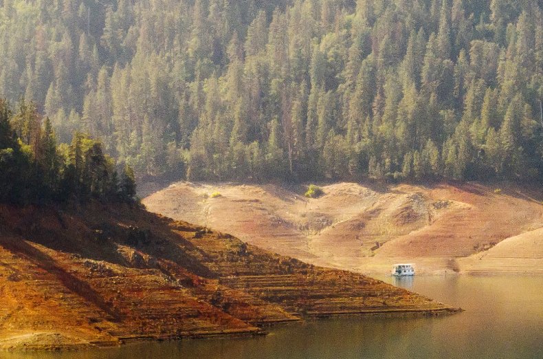 Chart Shows Dramatic Change in California's 'ZombieLakes'