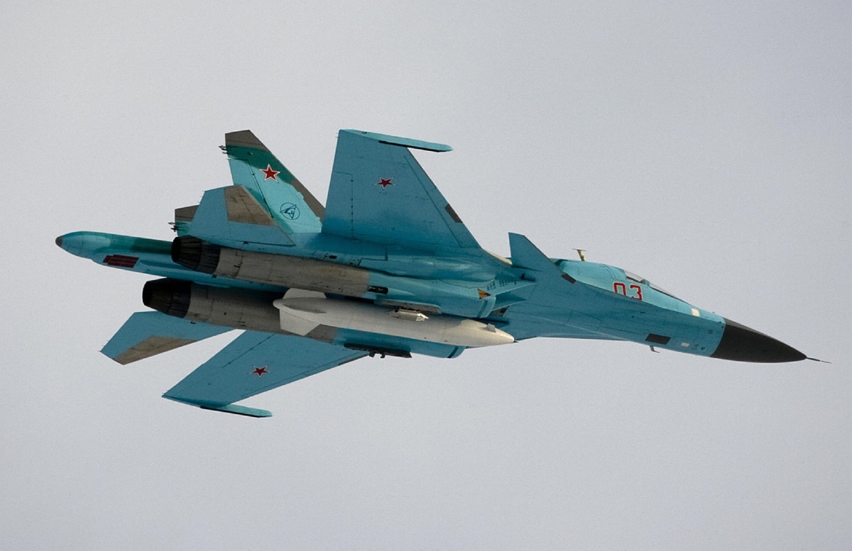 Russian Su-34 Jet Hits Ukraine with Hypersonic 'Kinzhals' in War's First