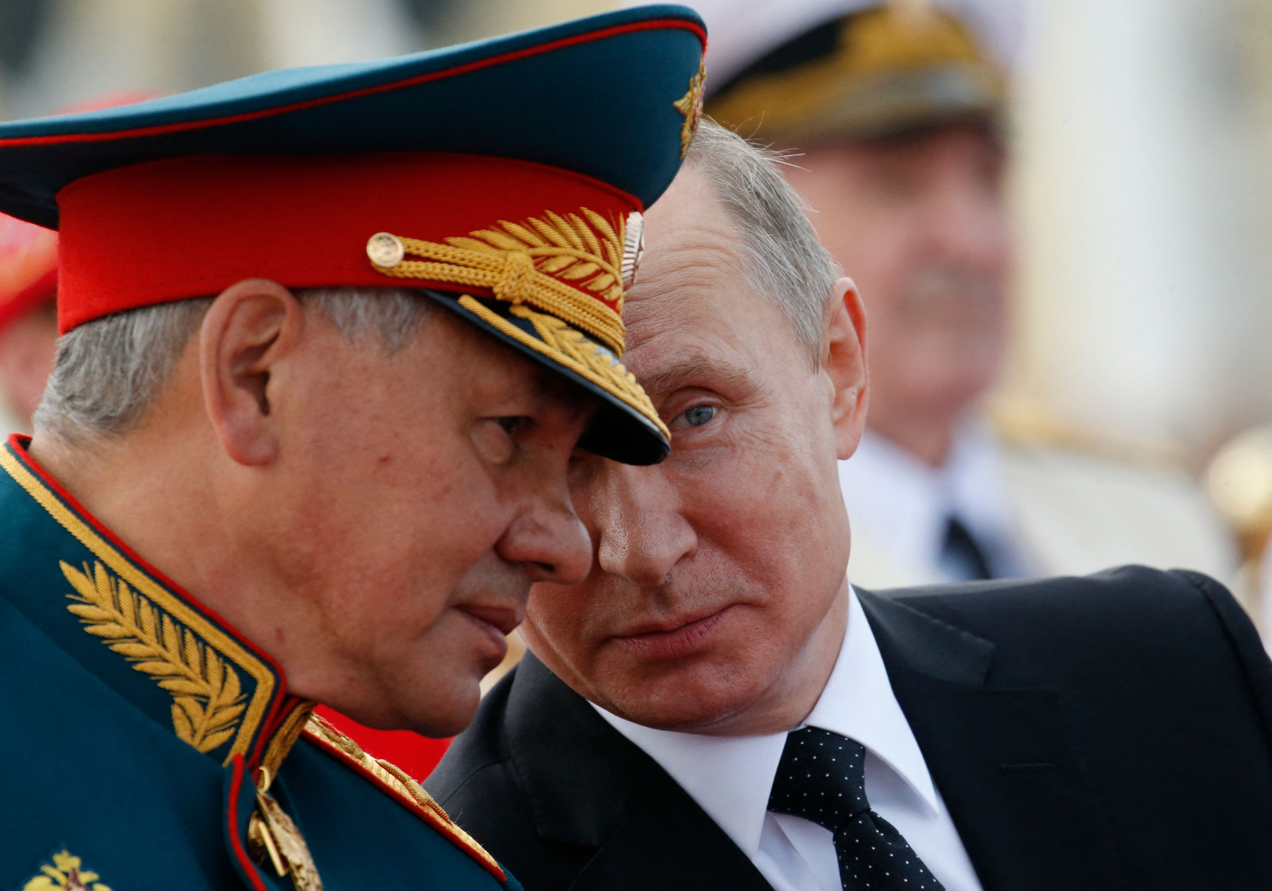 russian president vladimir putin sergei shoigu