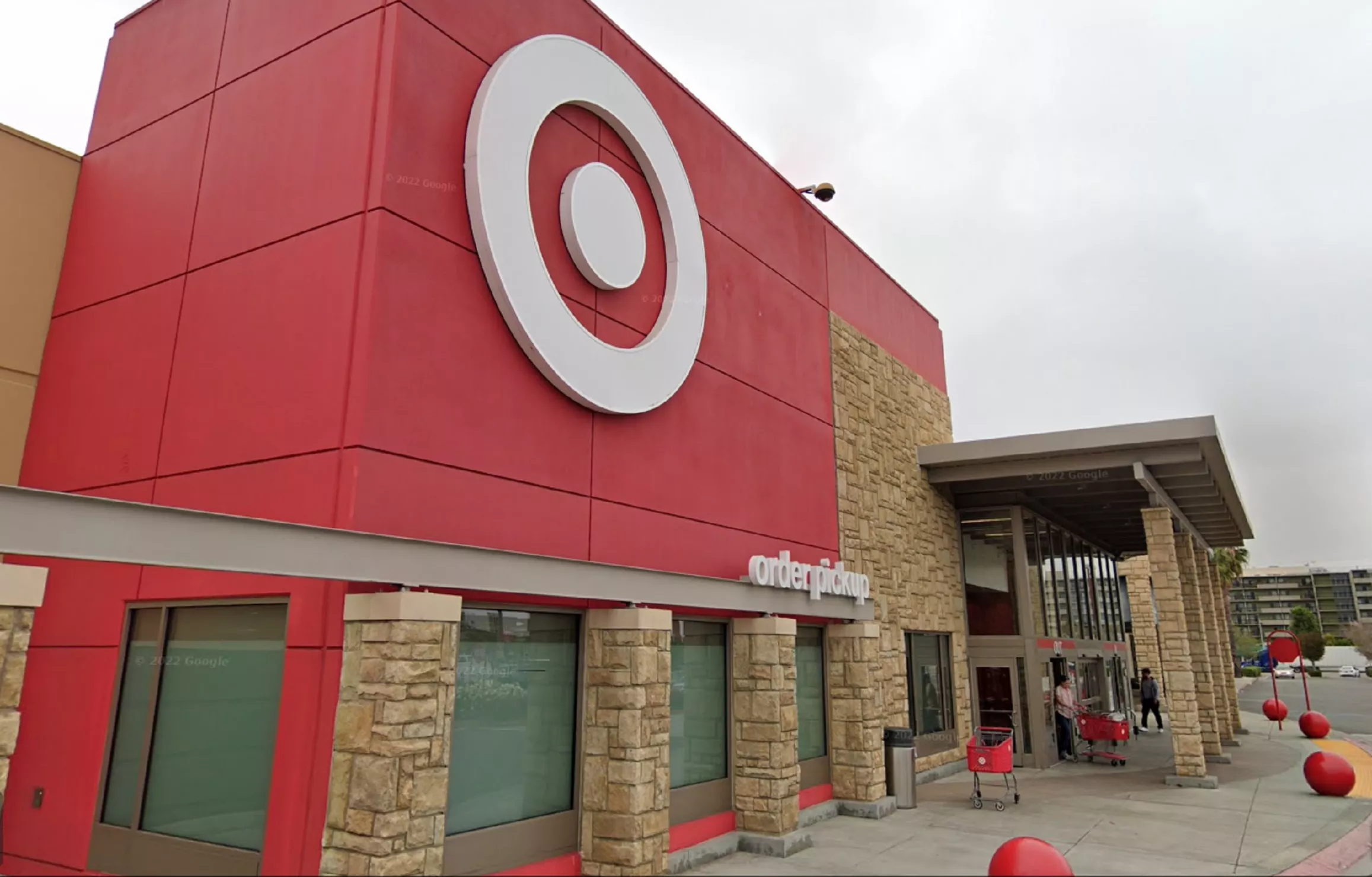 Target Evacuated After Fire Breaks Out in Children's Section - Vimarsana News