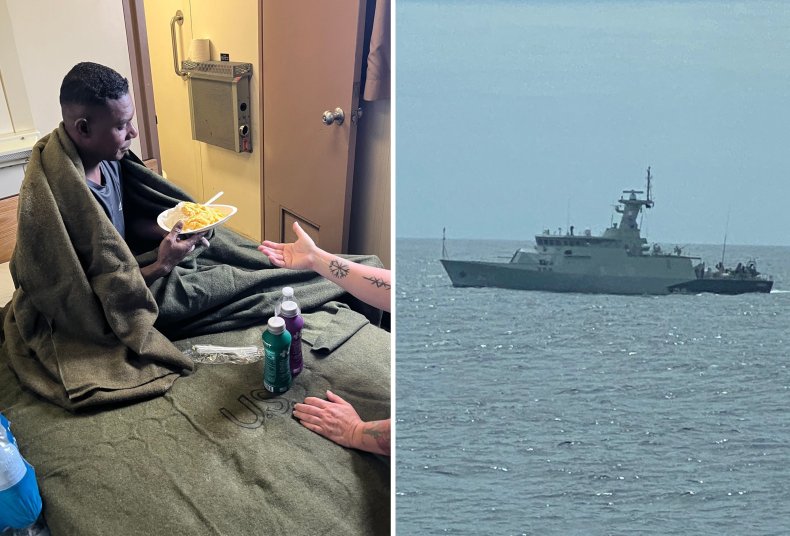Des marins de l'armée sauvent un homme par-dessus bord
