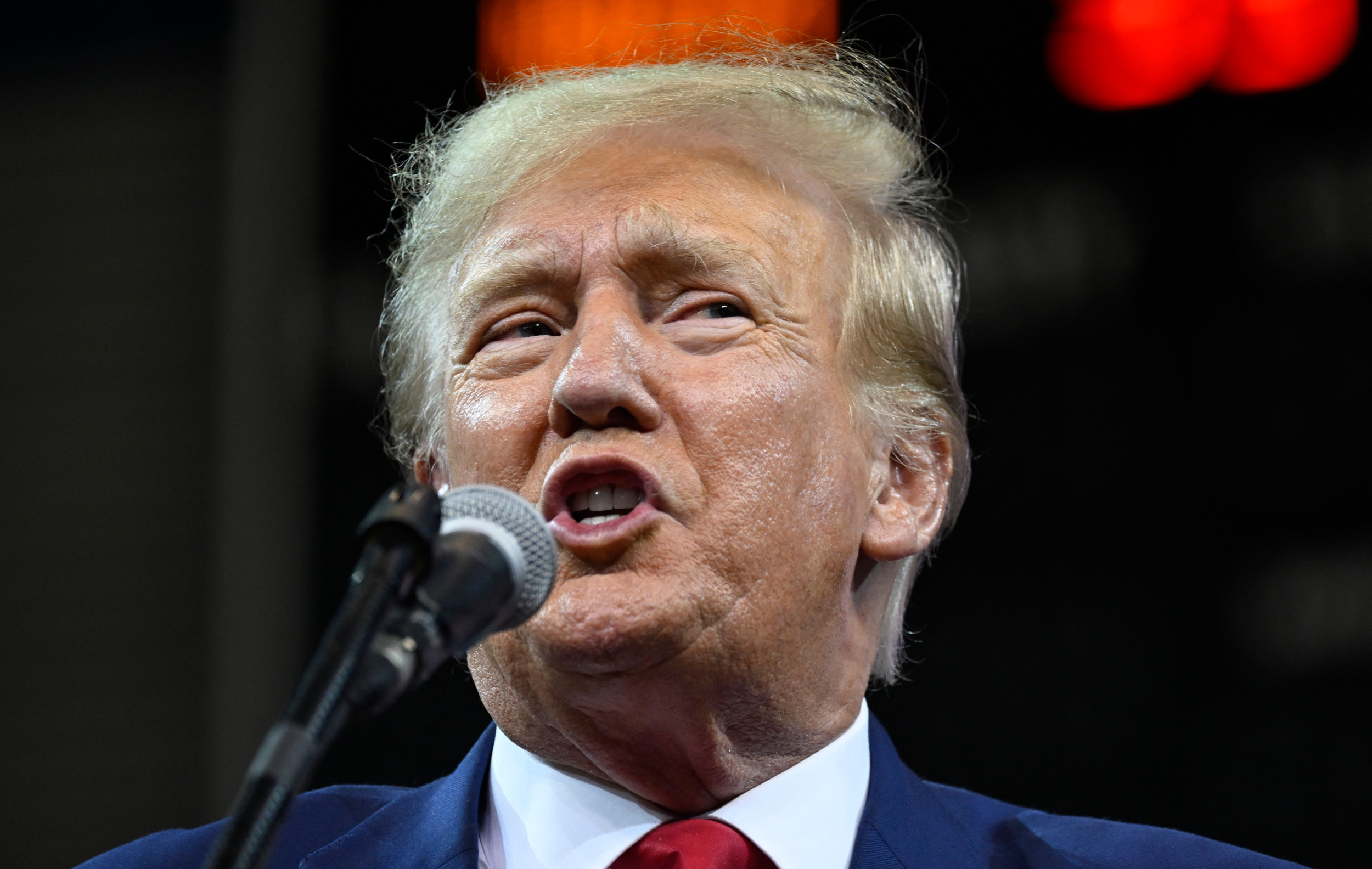 Maga Prophet Warns Walls Are Coming Down On Trump Enemies Newsweek 5830