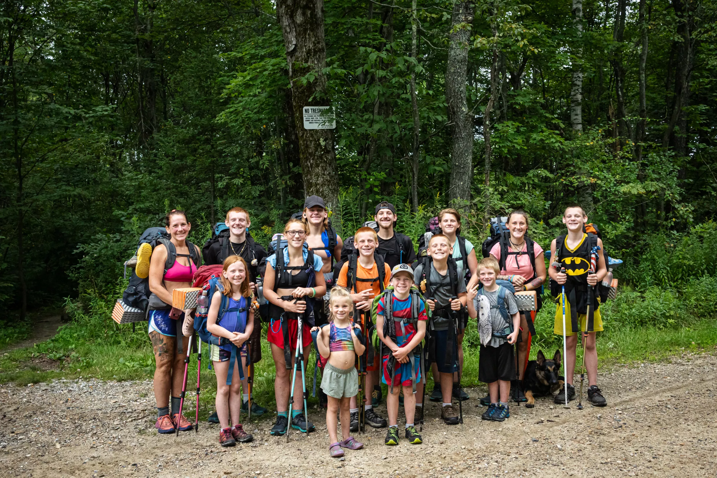 Single Mom and Her 15 Kids Hike 'Journey of Healing' on Appalachian Trail - Vimarsana News