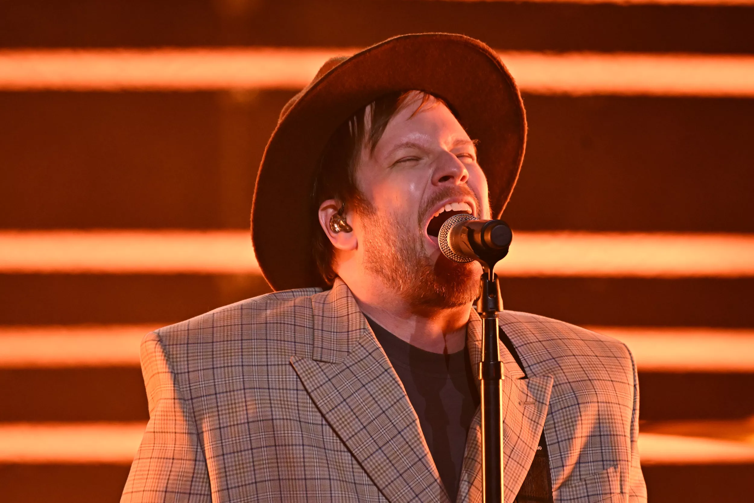 Fall Out Boy Slammed Over Kanye West, Taylor Swift Lyric at VMAs - Vimarsana News