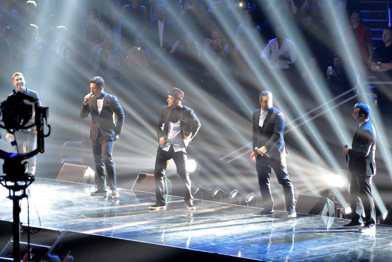 NSYNC performing at the 2013 VMAs