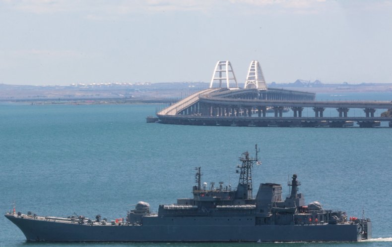 Russian warship sails near Kerch Bridge