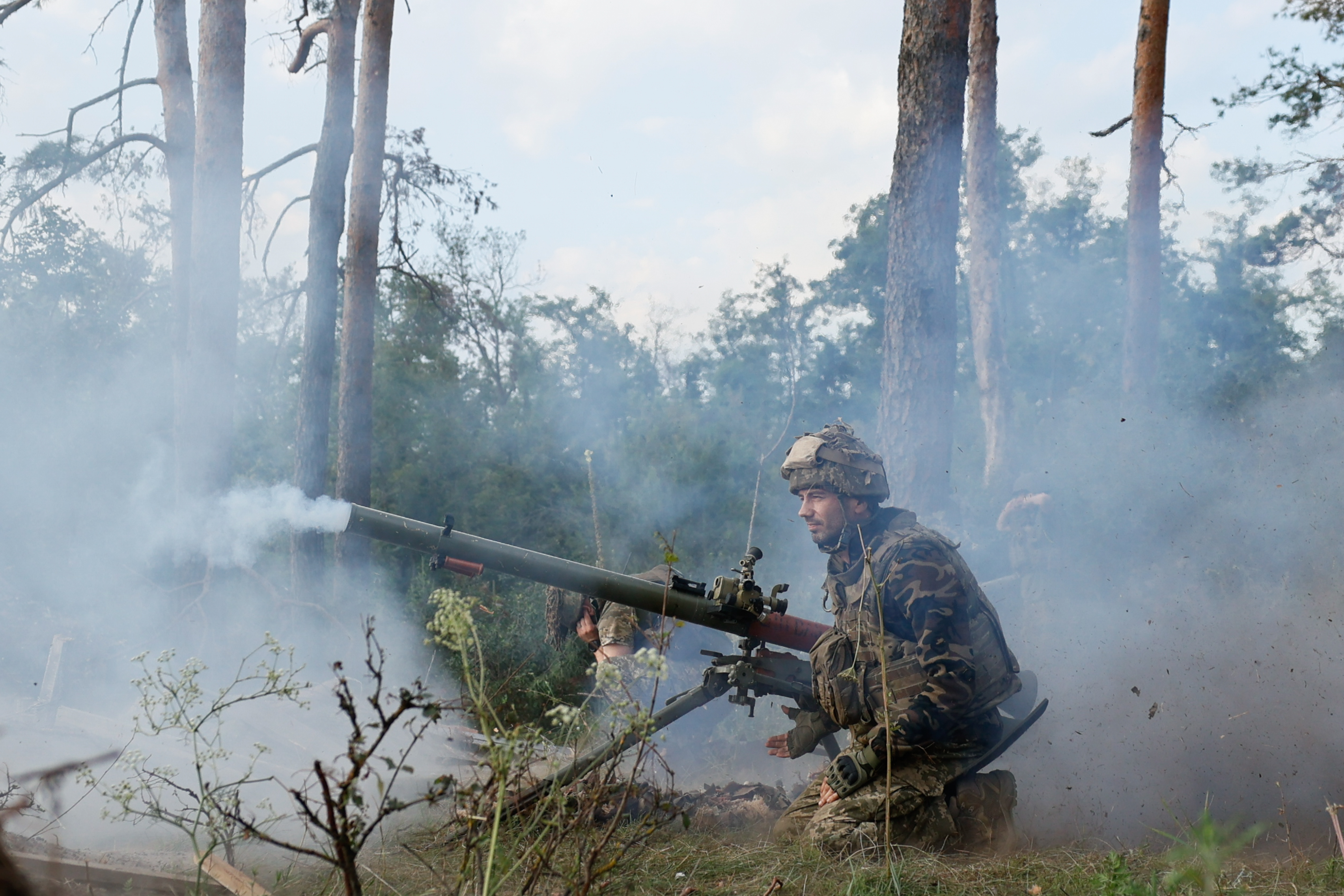 Russia Scrambles Troops Into Battle as Ukraine Gains Ground: UK