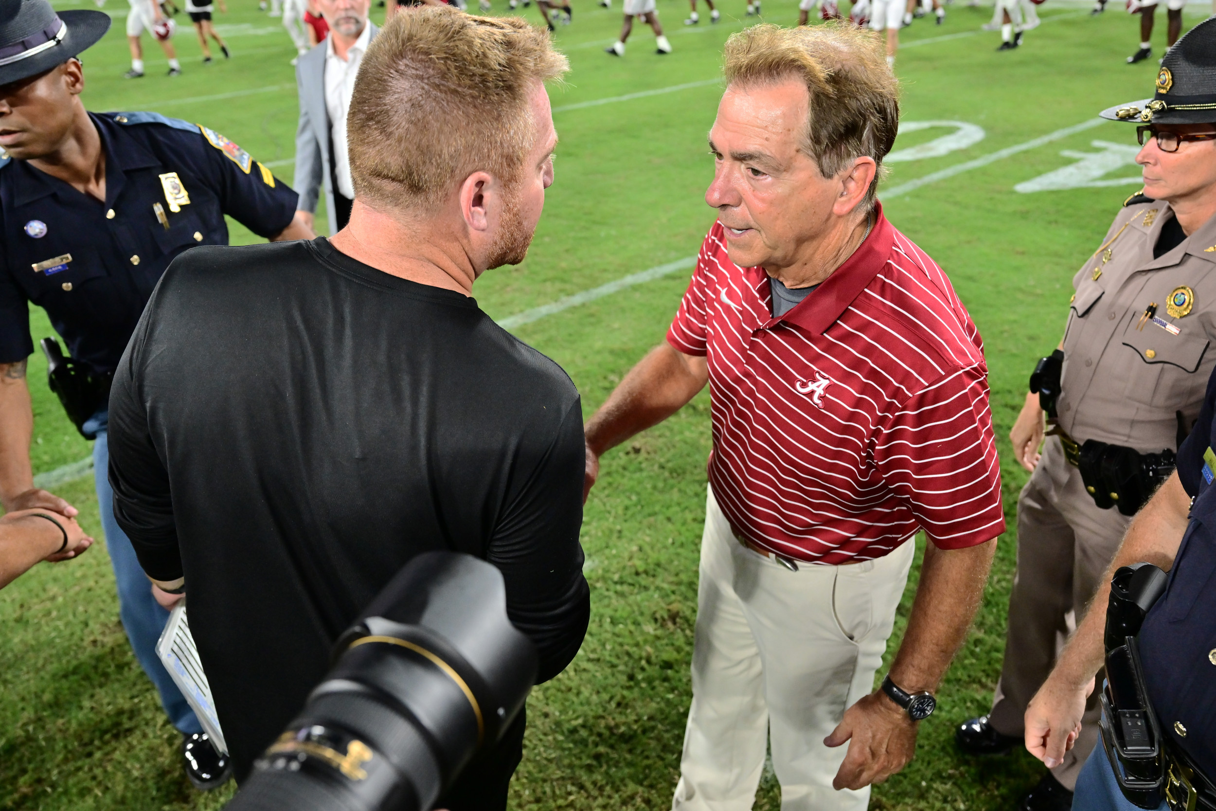 Coaches Poll top 25: Alabama back in top 10, Kentucky enters college  football rankings 