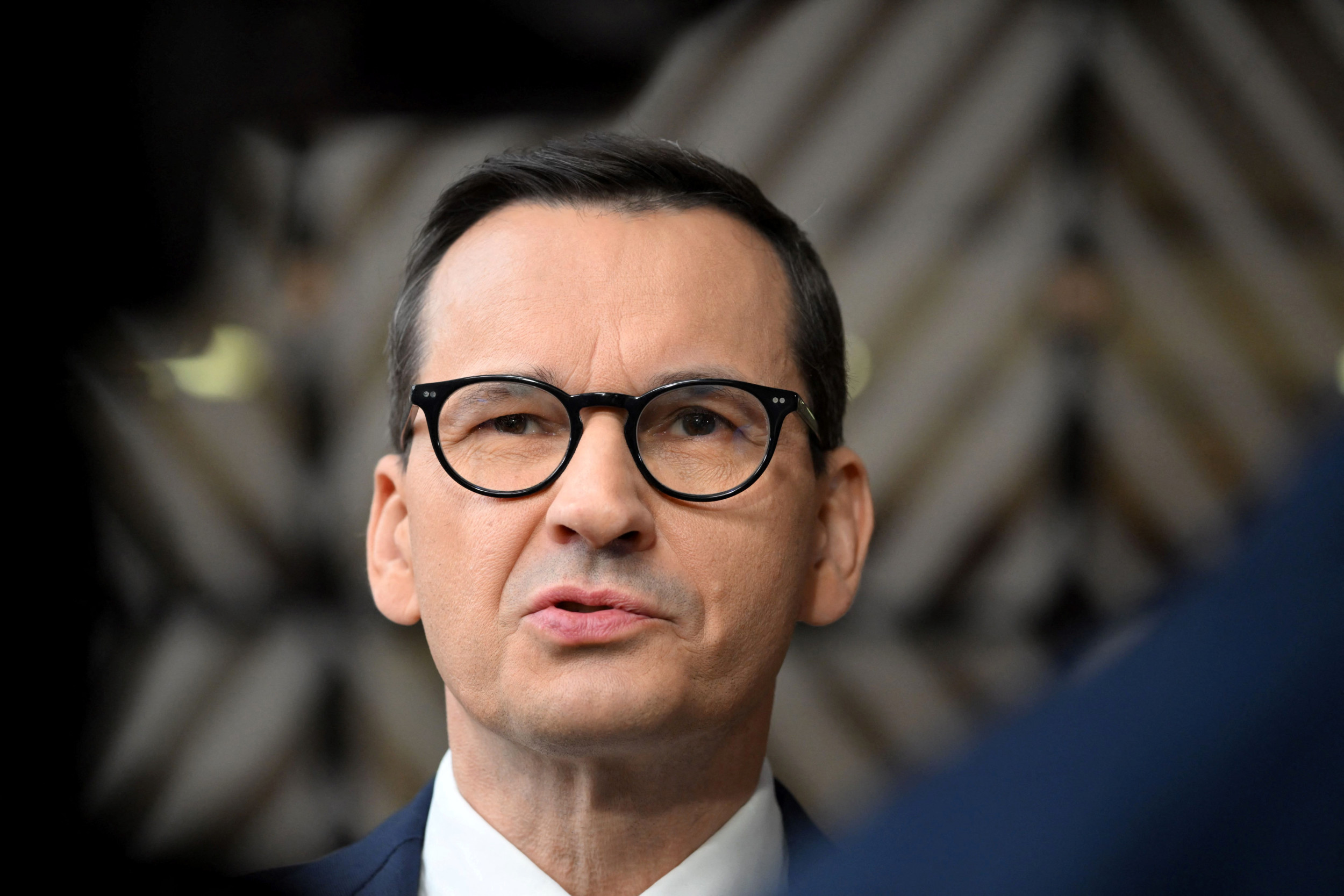 Poland Shifts Stance on 'Drowning' Ukraine