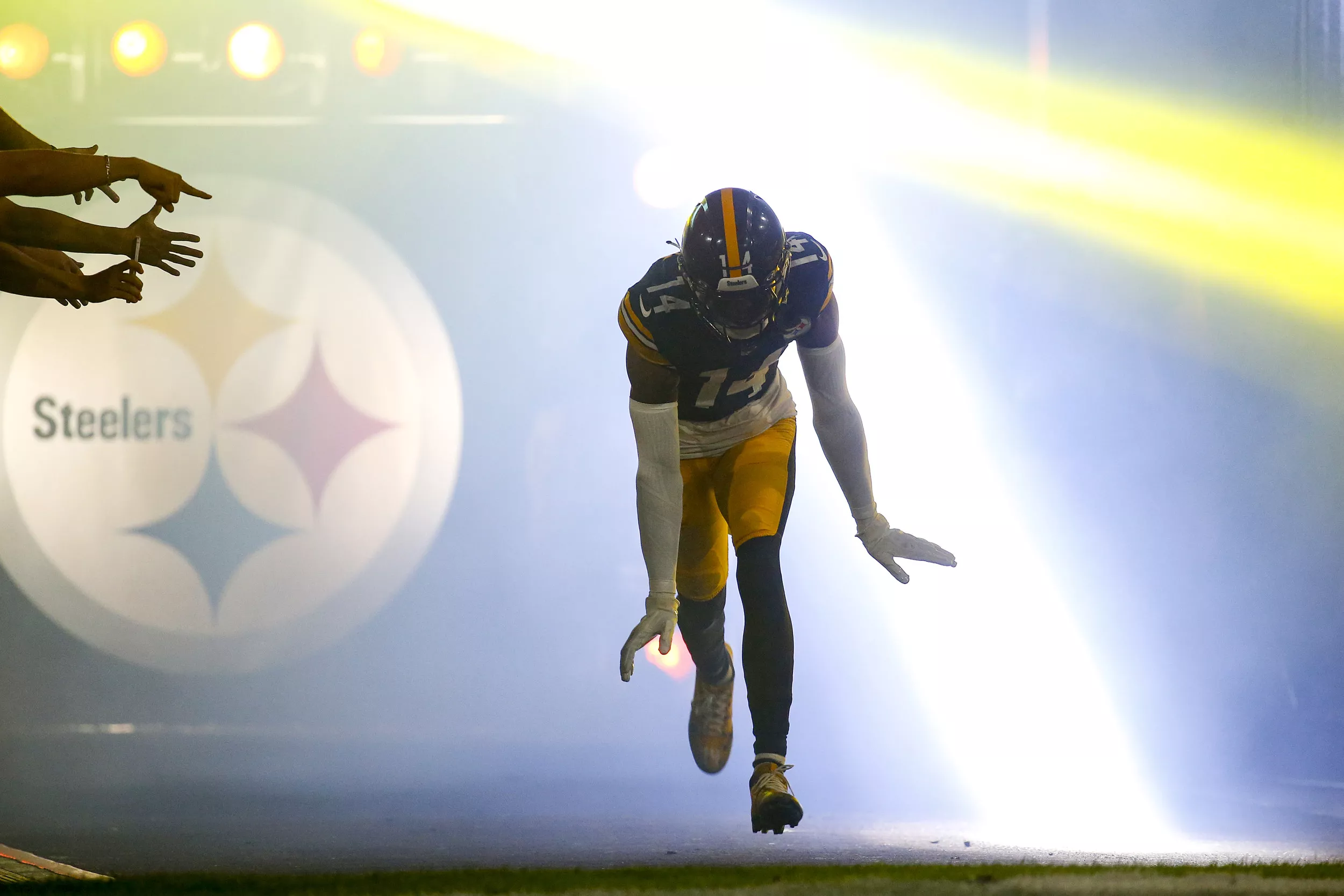 How to Watch Steelers vs. Raiders Week 3 NFL Game: TV, Betting Info - Vimarsana News