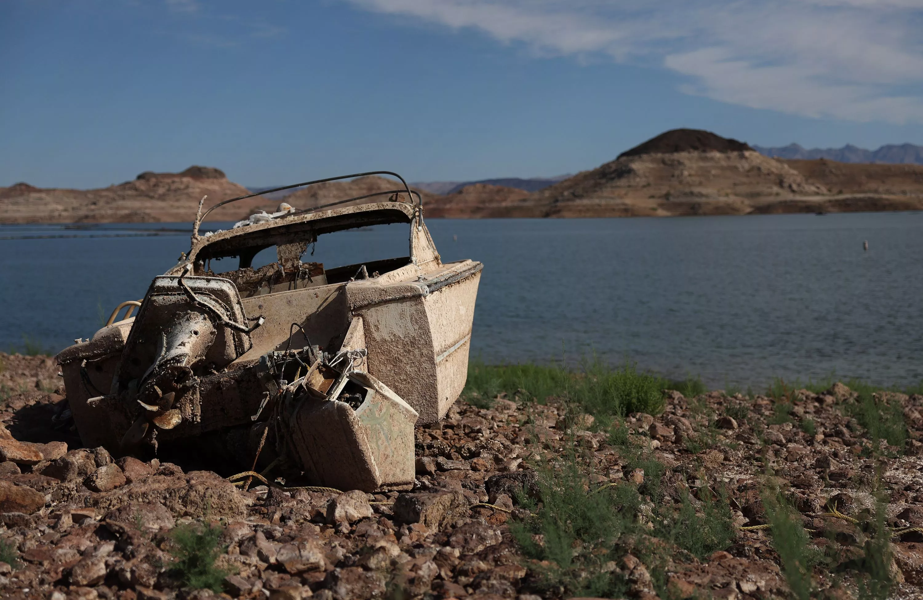 Photos Show Old Lake Mead Boat Slowly Sinking as Water Levels Recover - Vimarsana News