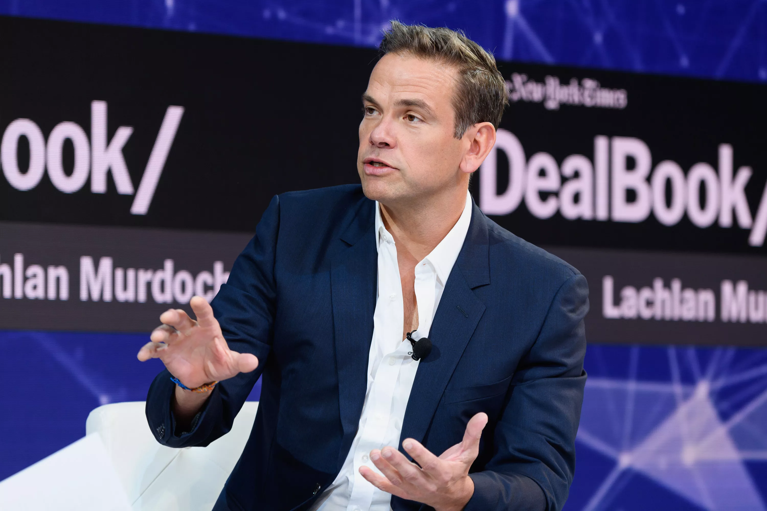 Lachlan Murdoch Has a Huge Fox News Headache on His Hands - Vimarsana News