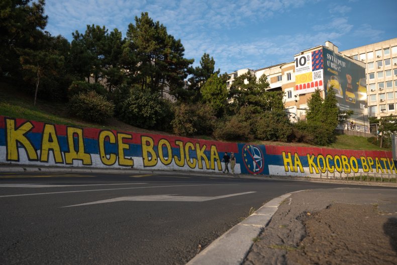 Serbia, mural, threatening, Kosovo, in, Belgrade
