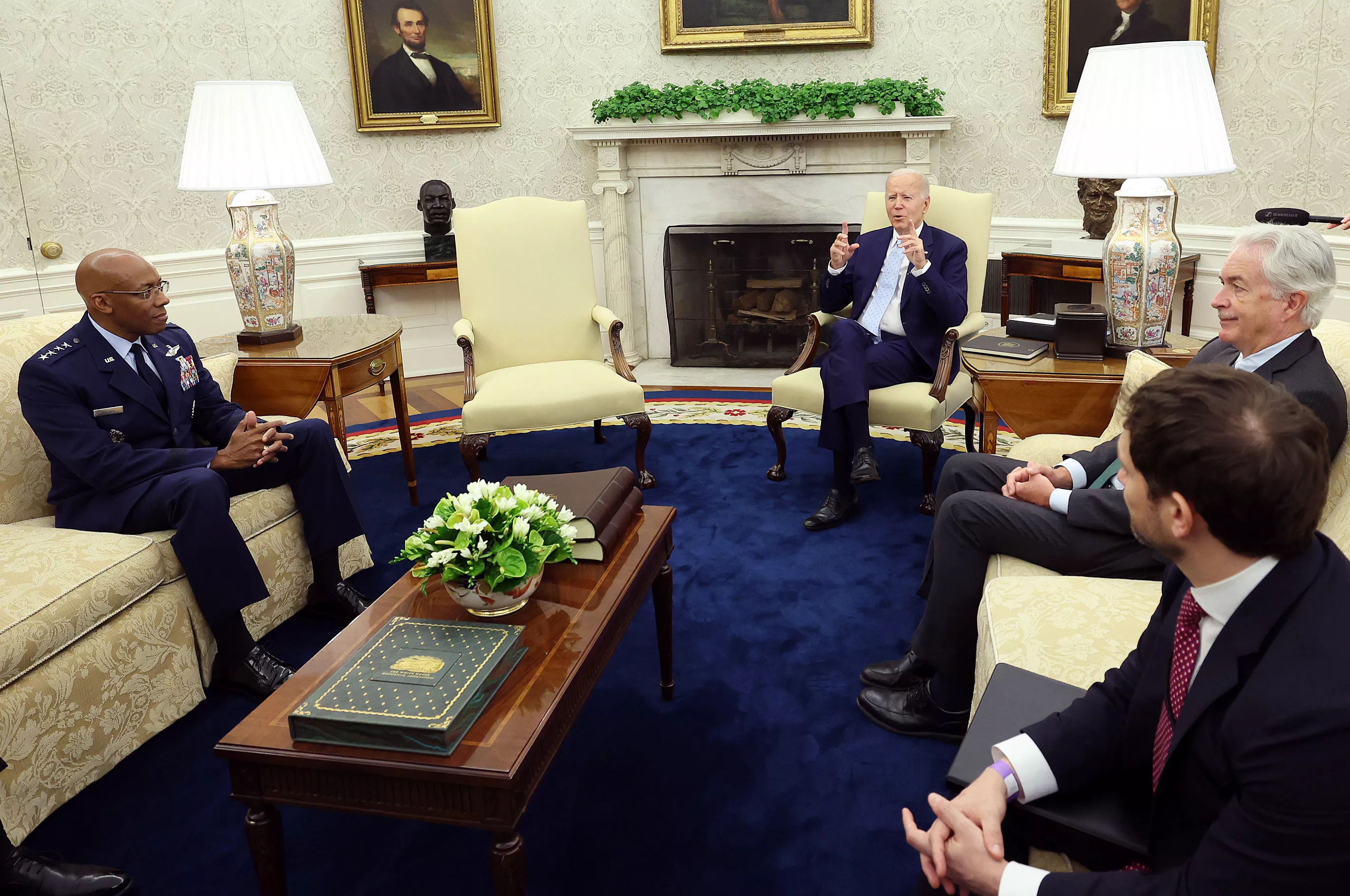 Biden Steers Clear Of House Drama While Campaign Attacks MAGA Republicans - Vimarsana News