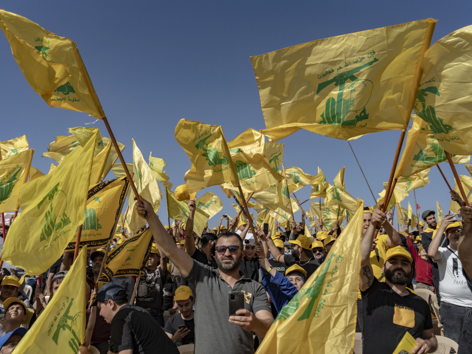 Israeli Soldiers Attacked on Lebanon Border as Hezbollah Fears Grow - Newsweek