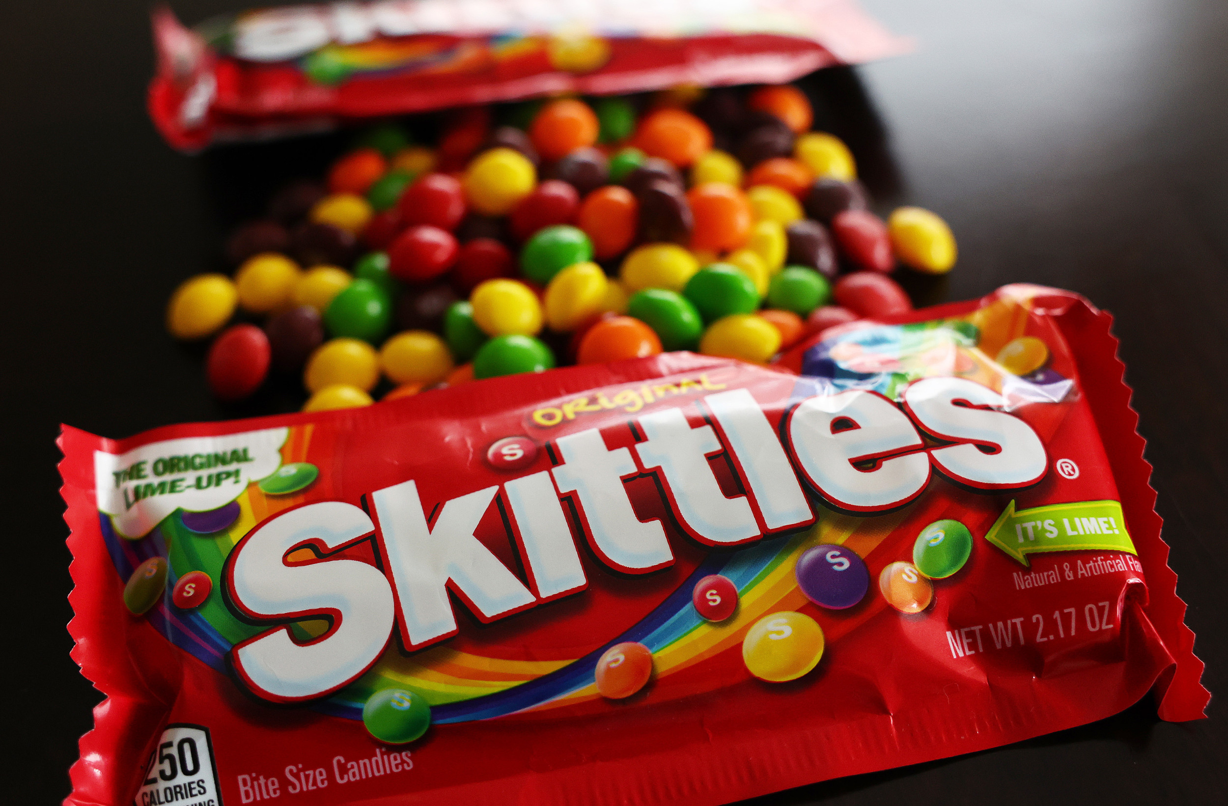 Amazon.com : Skittles, Original Candy Sharing Size Bag, 15.6 oz : Grocery &  Gourmet Food