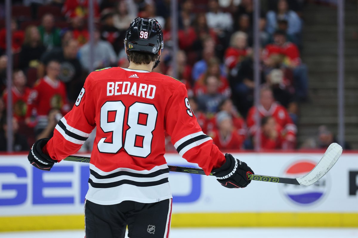 Blackhawks' Perry on protecting Bedard: 'This league's not easy