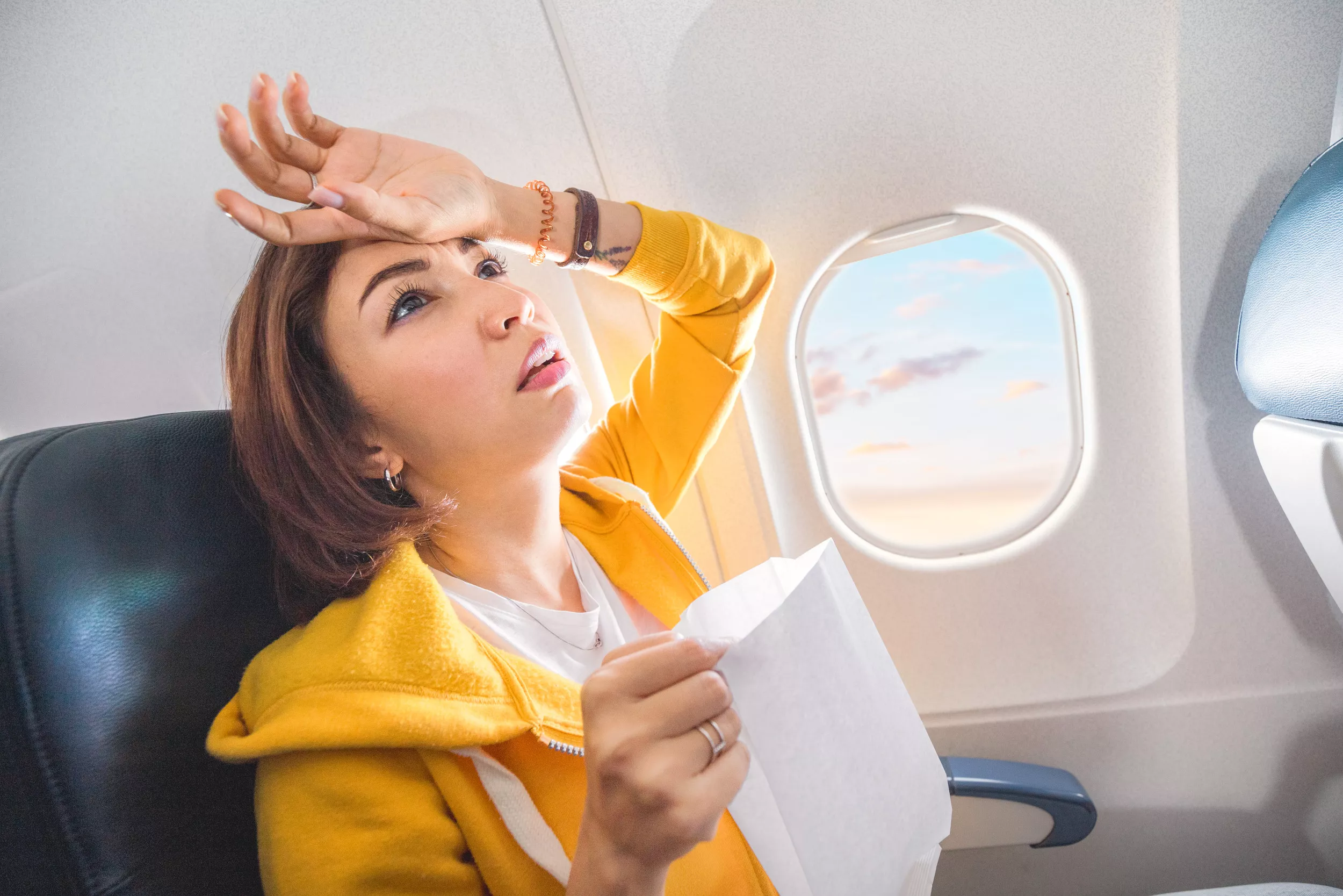 How To Minimize That 'Sinking Feeling' During Plane Take-Off, From a Pilot - Vimarsana News