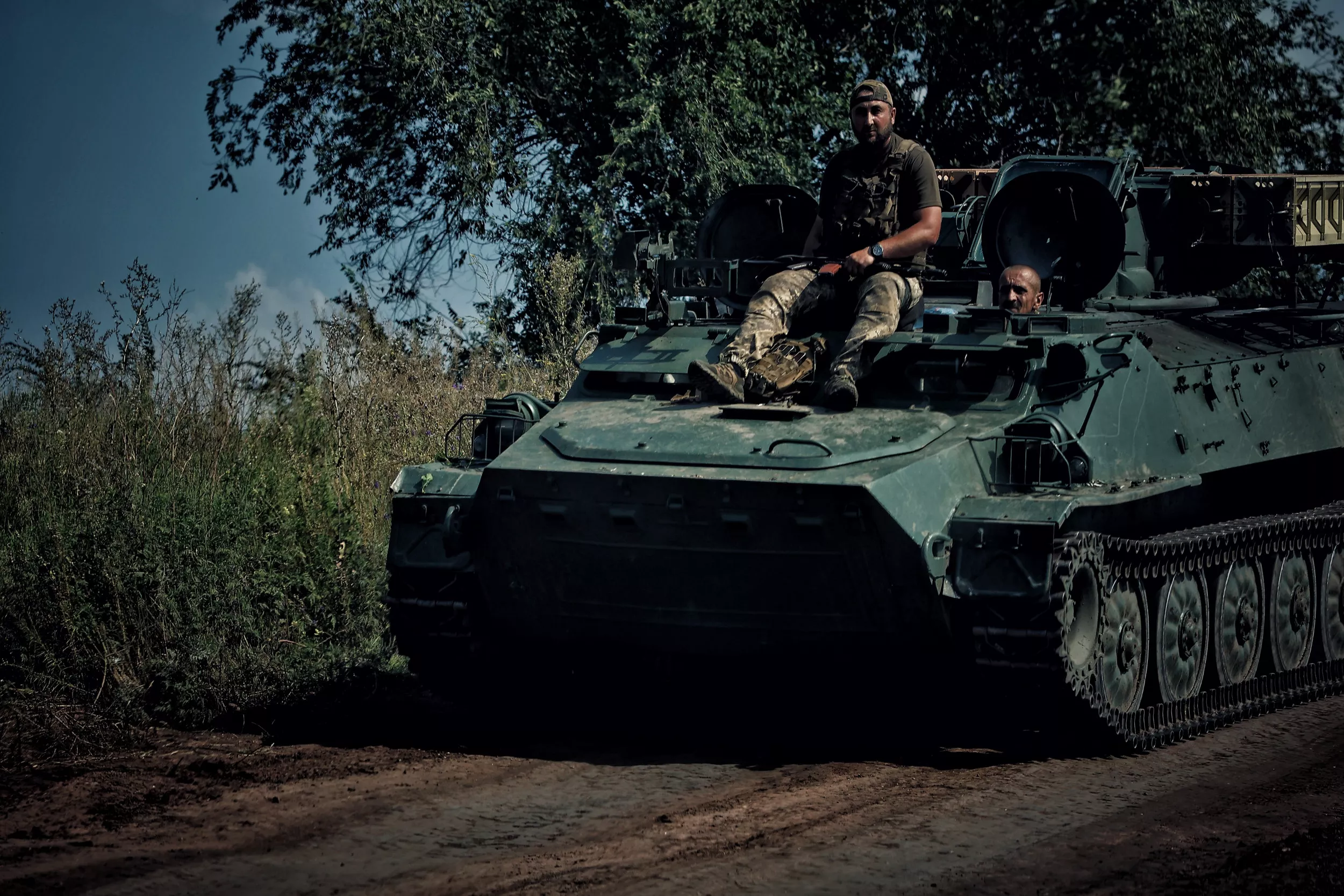 Russia's DIY Vehicles Torn to Pieces After Failed Advance - Vimarsana News