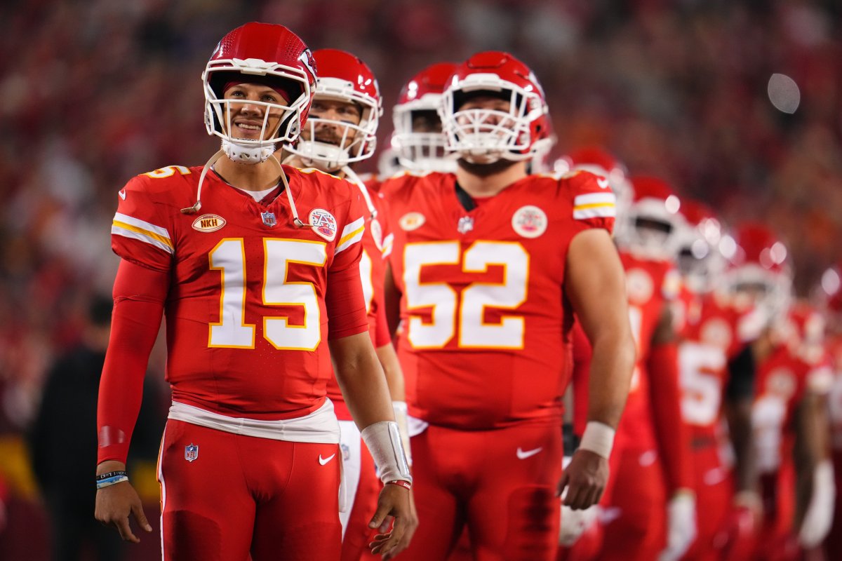 TNF The Chiefs Look in Desperate Need of a ReceiverRelated Compromise