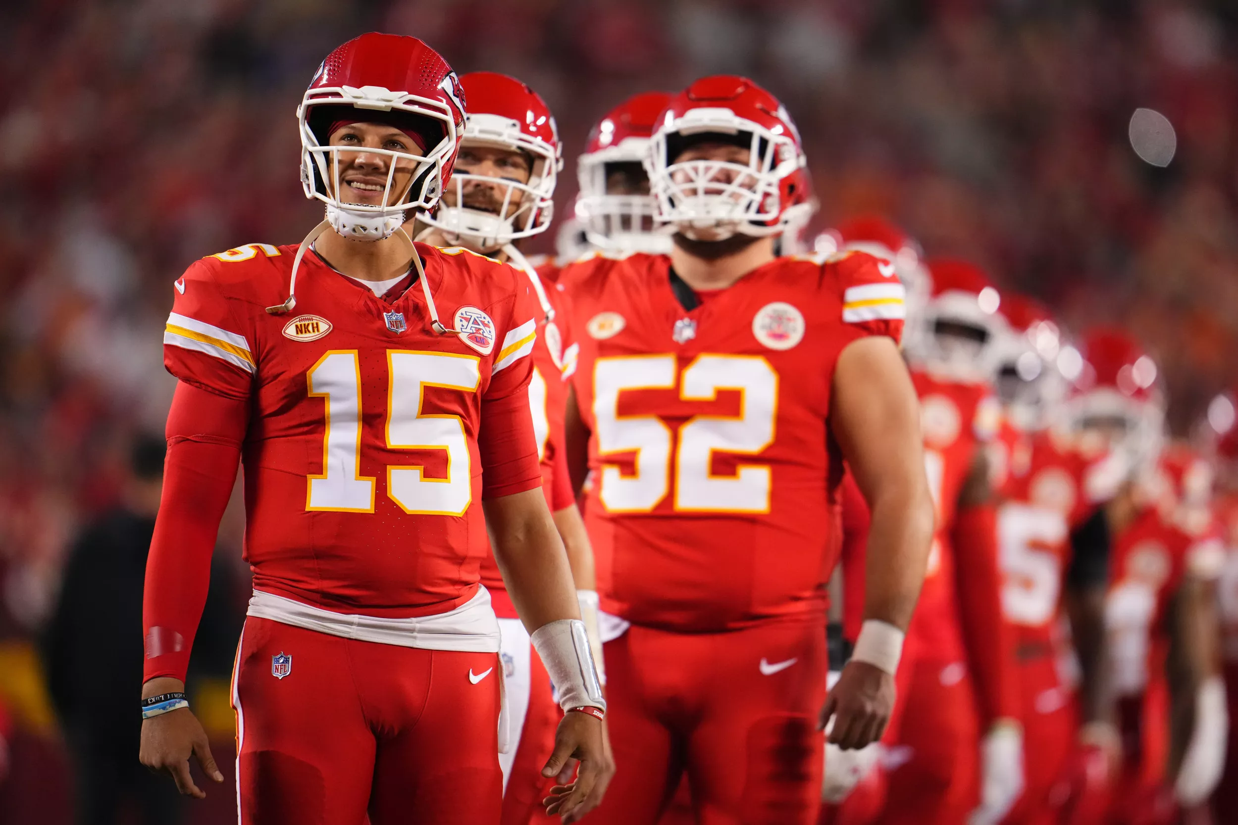 TNF: The Chiefs Look in Desperate Need of a Receiver-Related Compromise - Vimarsana News