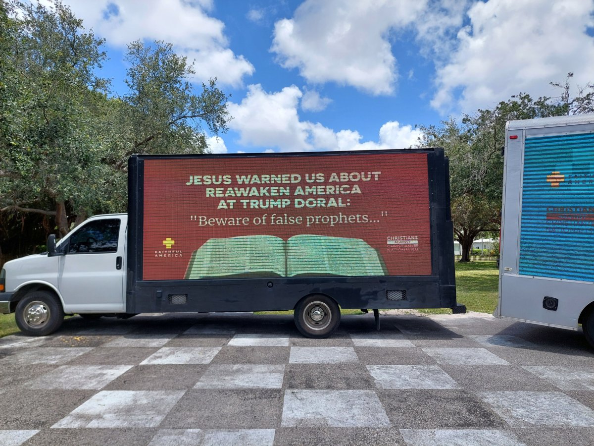 Christians Protest Trump Doral