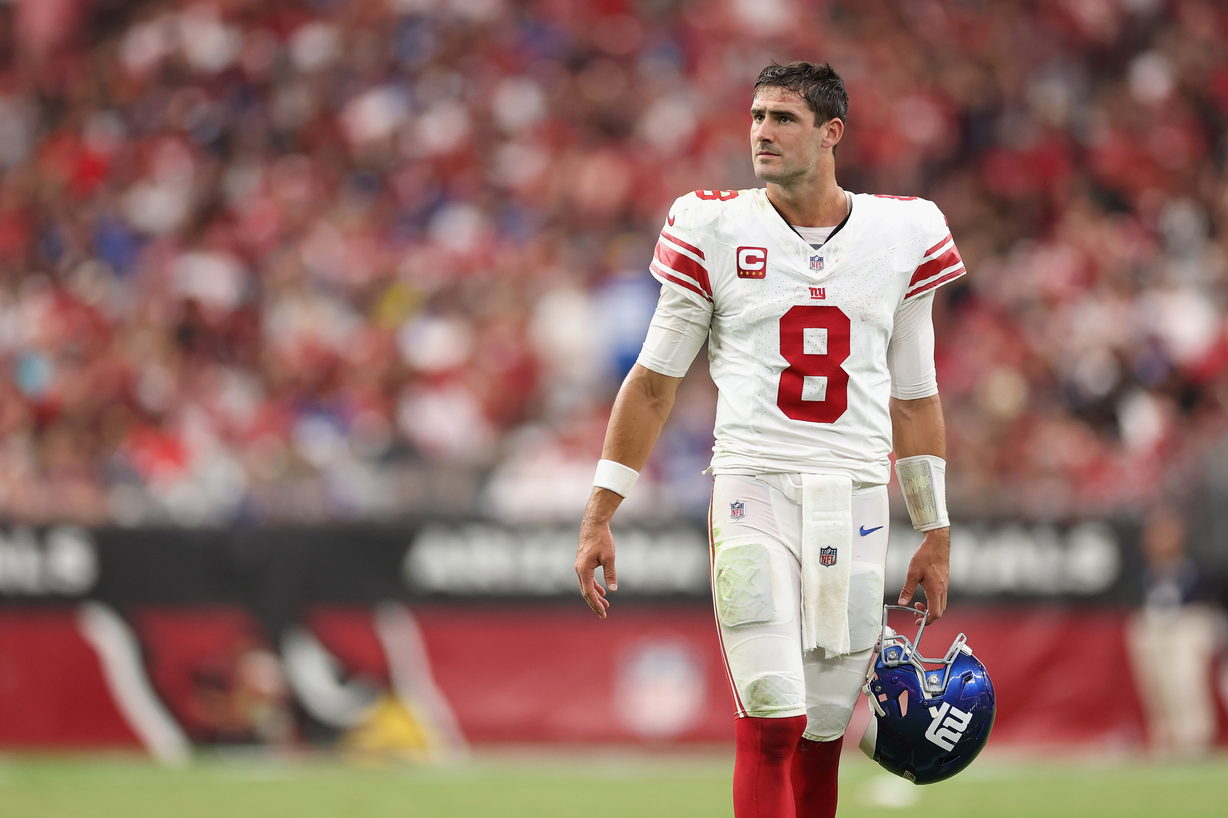 Daniel Jones Neck Injury What We Know About Giants Quarterback S Status Newsweek