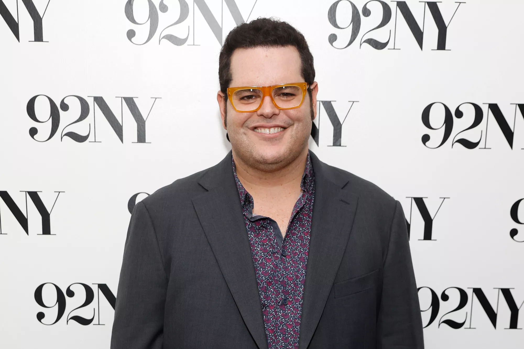 Josh Gad Felt the Pressure for His Return to Broadway in 'Gutenberg! The Musical!' - Vimarsana News