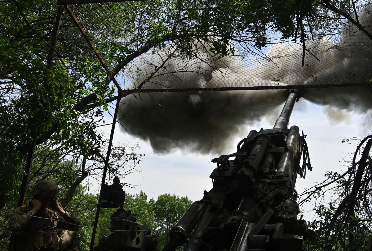 A howitzer fires near Avdiivka