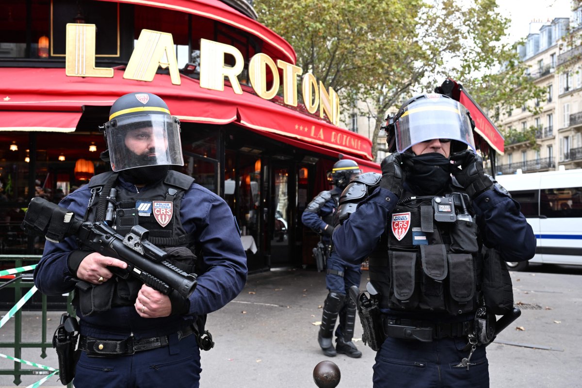 French police in Paris 