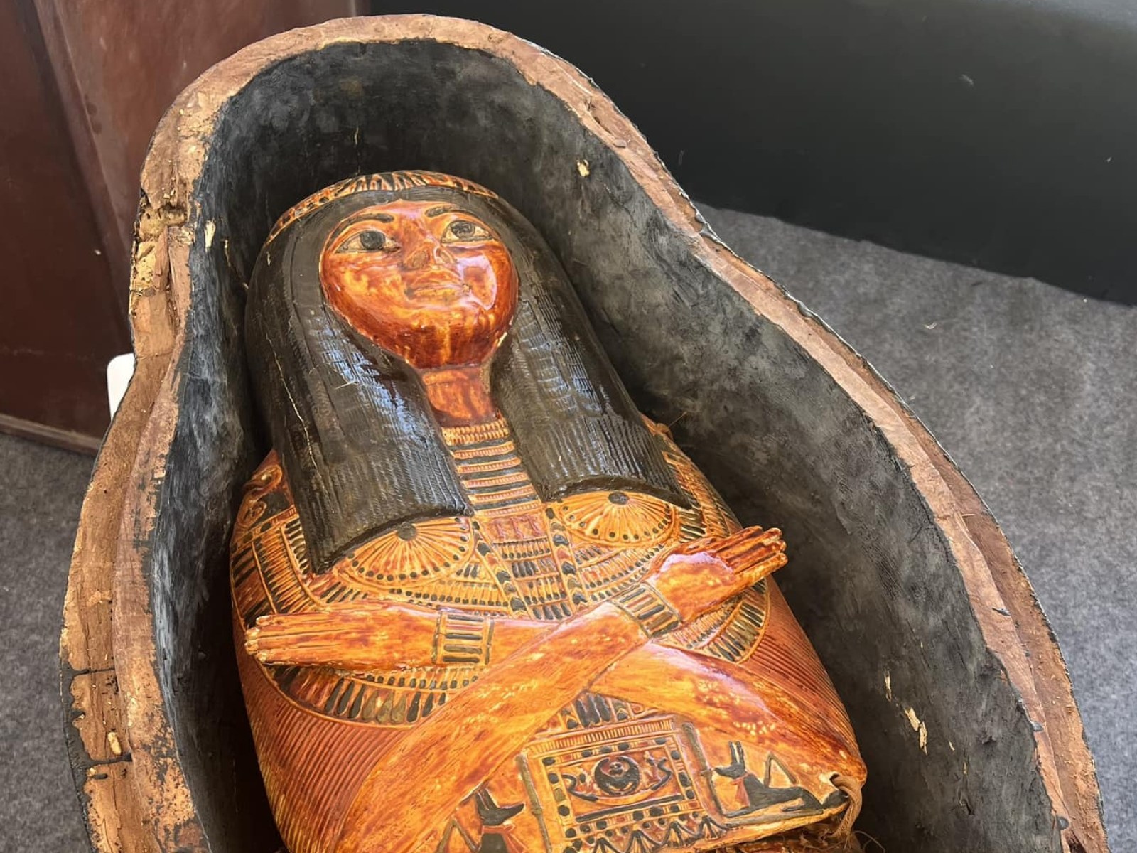 Ancient Egyptian Cemetery Found With High Priest Daughter's Colorful Coffin