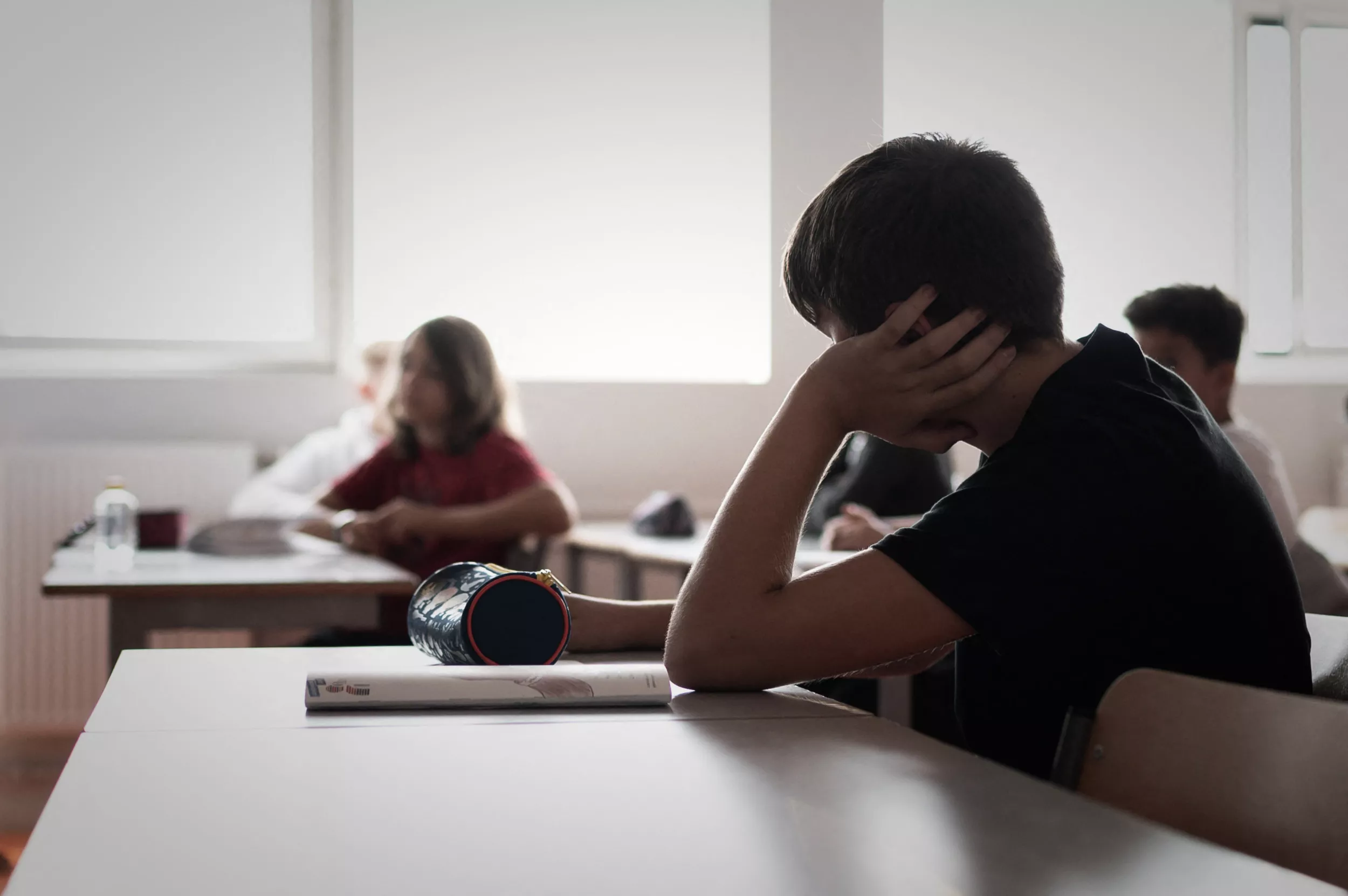 Depression Among Tween Girls Deepens as Social Media Use Spikes: Survey - Vimarsana News