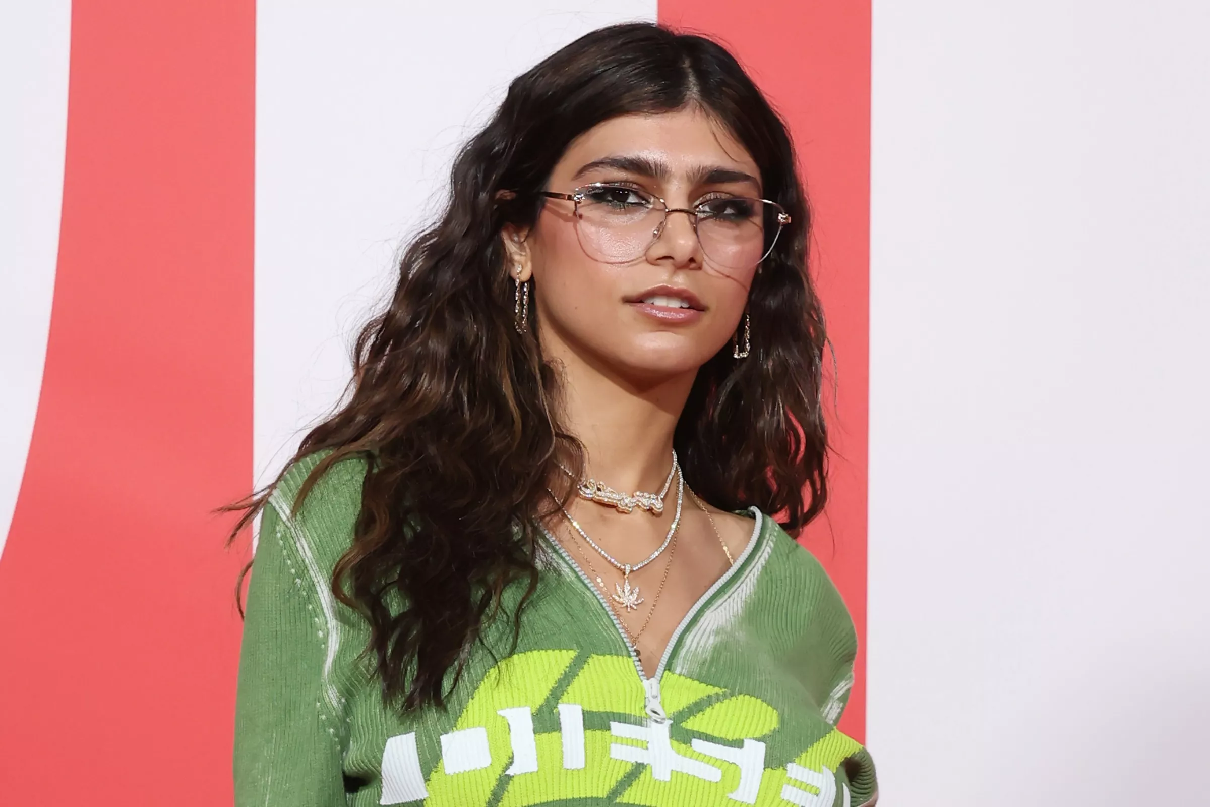 Mia Khalifa Is Not Backing Down - Vimarsana News