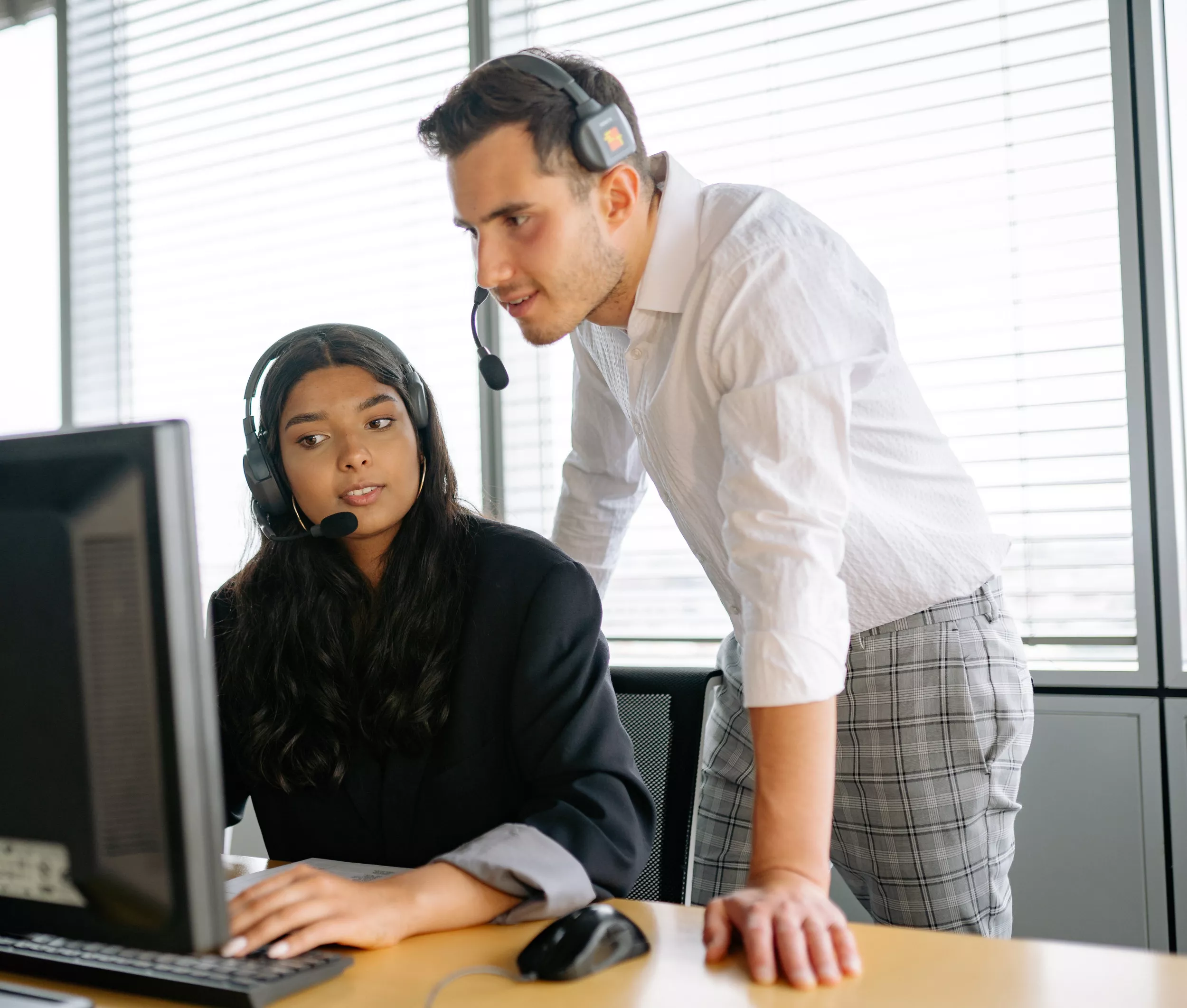10 Ways to Effectively Leverage AI for Customer Acquisition - Vimarsana News