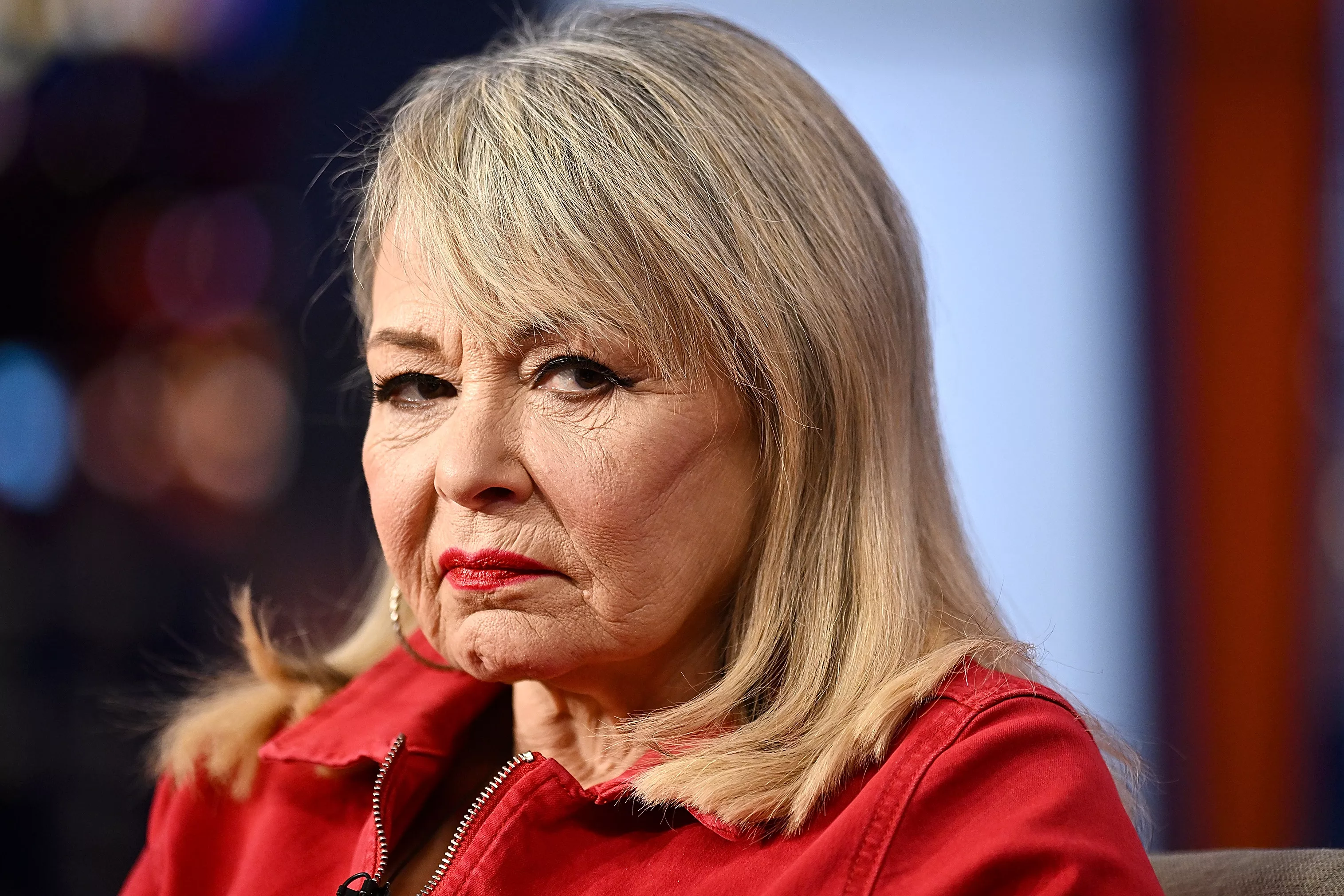 Roseanne Barr Says Jewish, Black Democrats 'Mind Controlled' - Vimarsana News