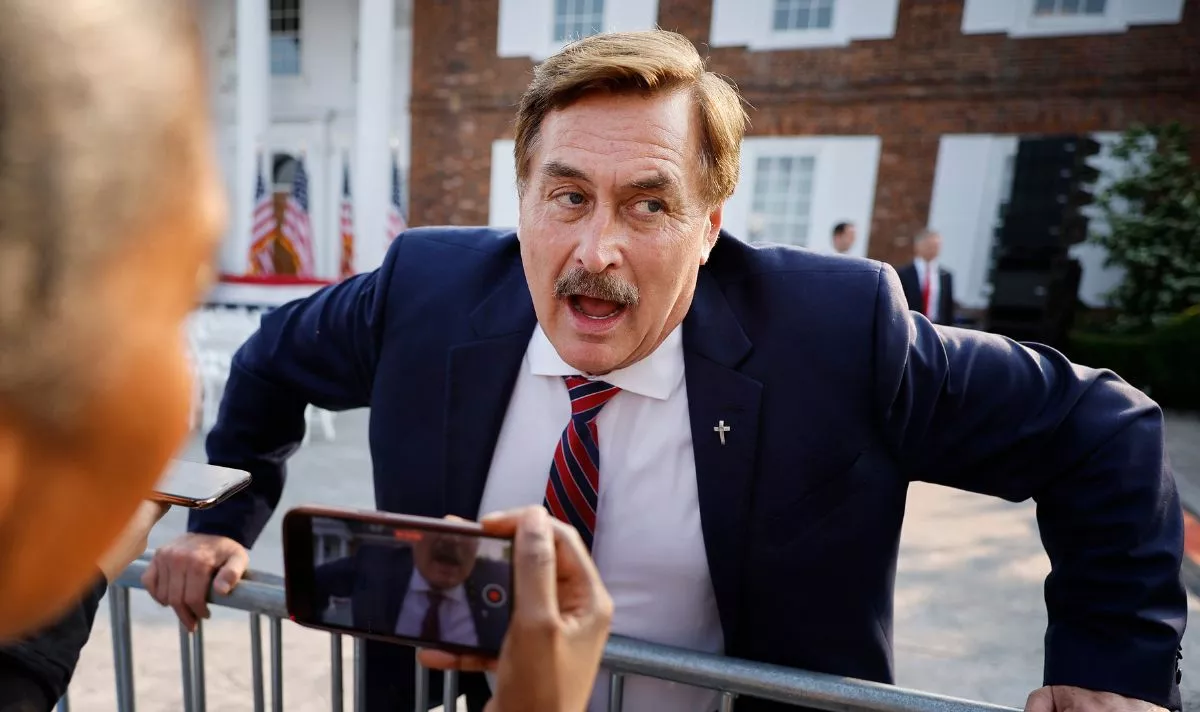 Mike Lindell Says MyPillow Facing 'Full-Blown Attack' - Vimarsana News