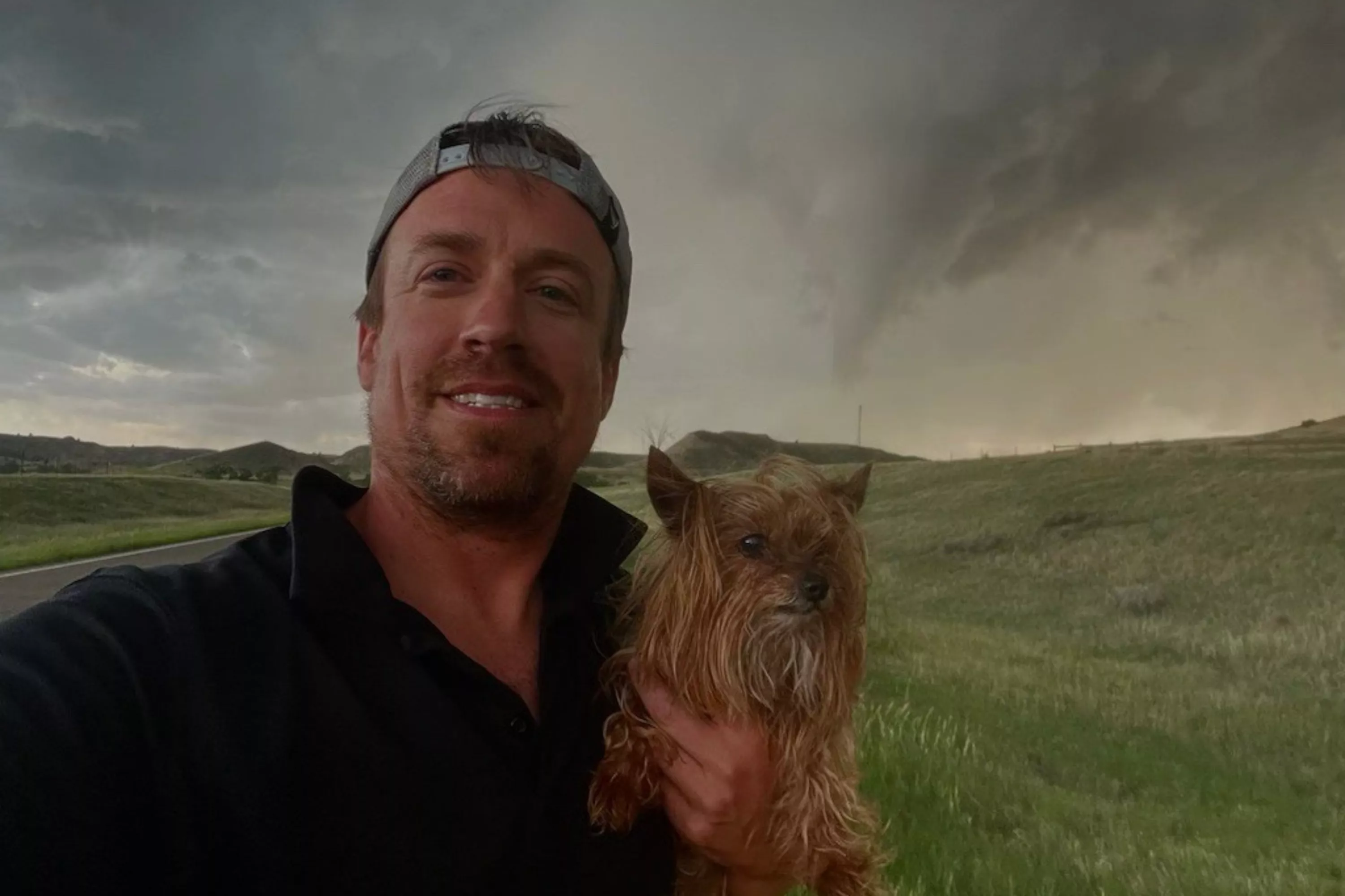 Storm Chasing Dog Drives Straight Into Tornados - Vimarsana News