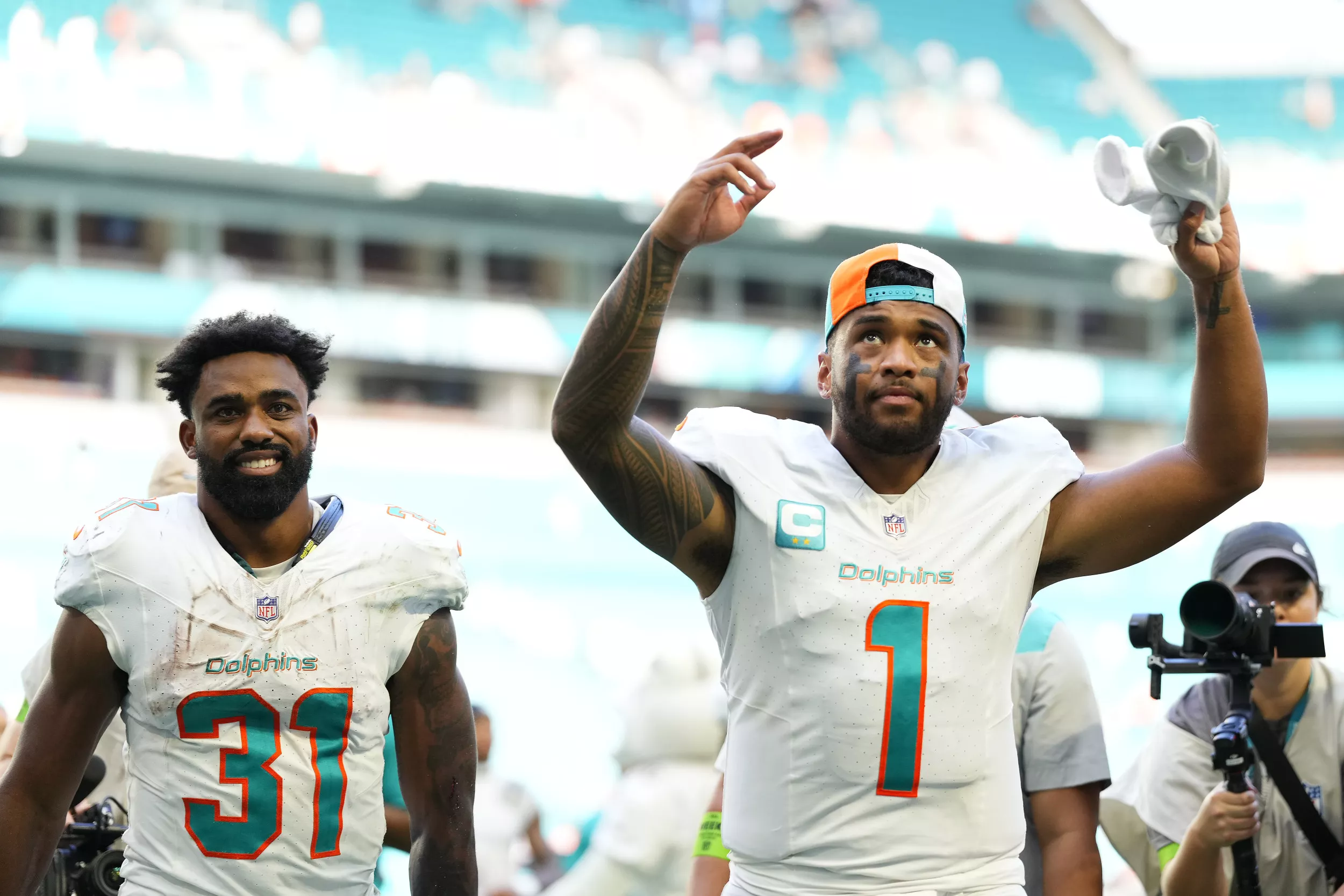 How To Watch Dolphins vs. Eagles Week 7 NFL Game: TV, Betting Info - Vimarsana News